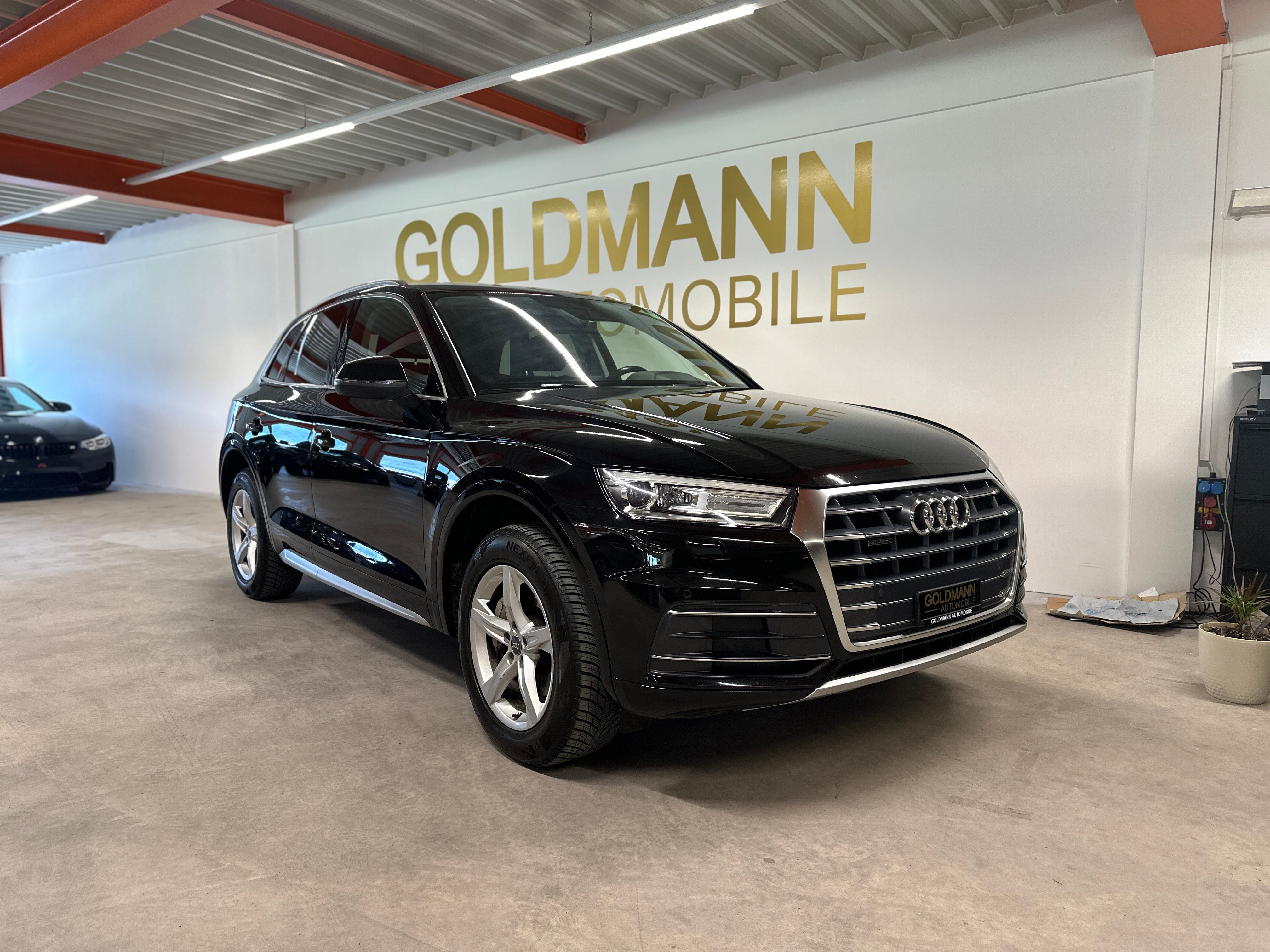 AUDI Q5 2.0 TDI sport quattro S-tronic