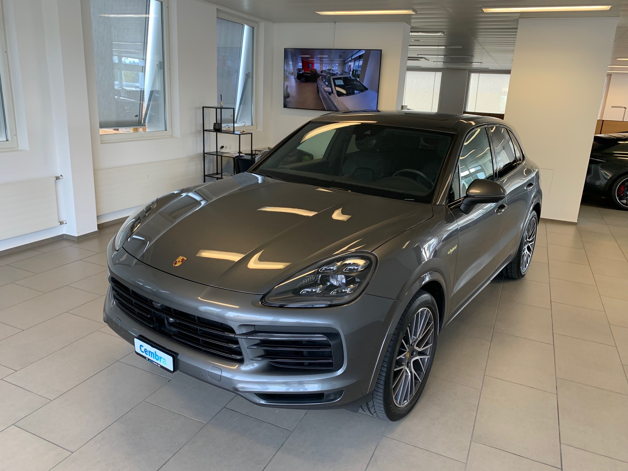 PORSCHE Cayenne E-Hybrid