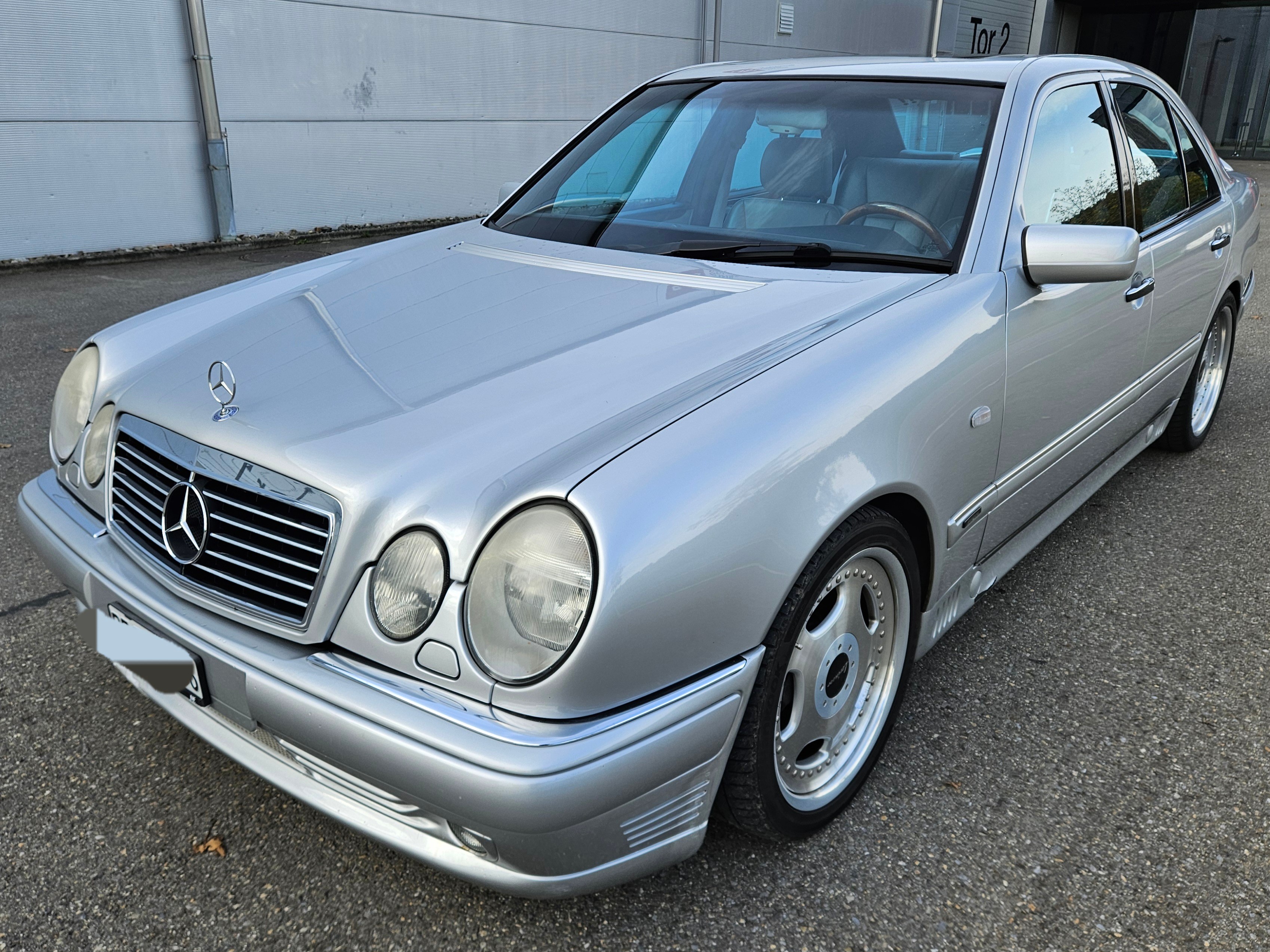 MERCEDES-BENZ E 420