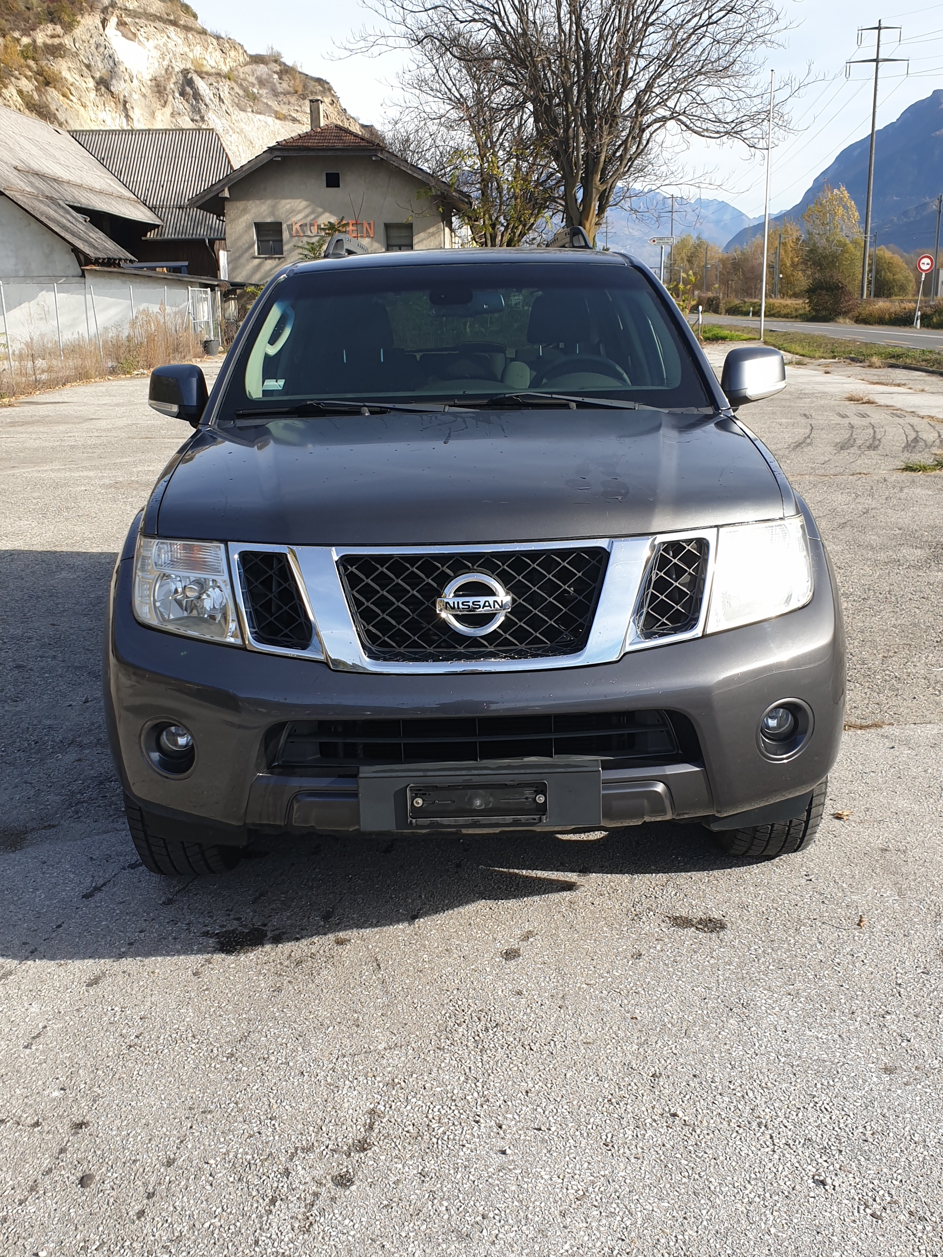 NISSAN Pathfinder 2.5 dCi LE Automatic