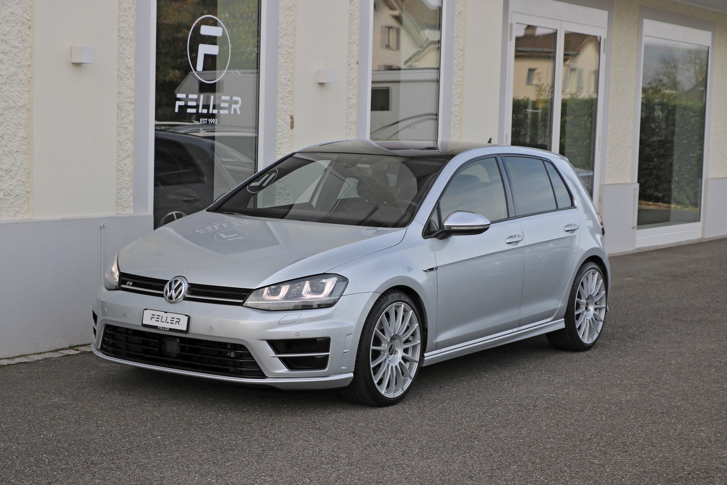 VW Golf 2.0 TSI R 4Motion DSG