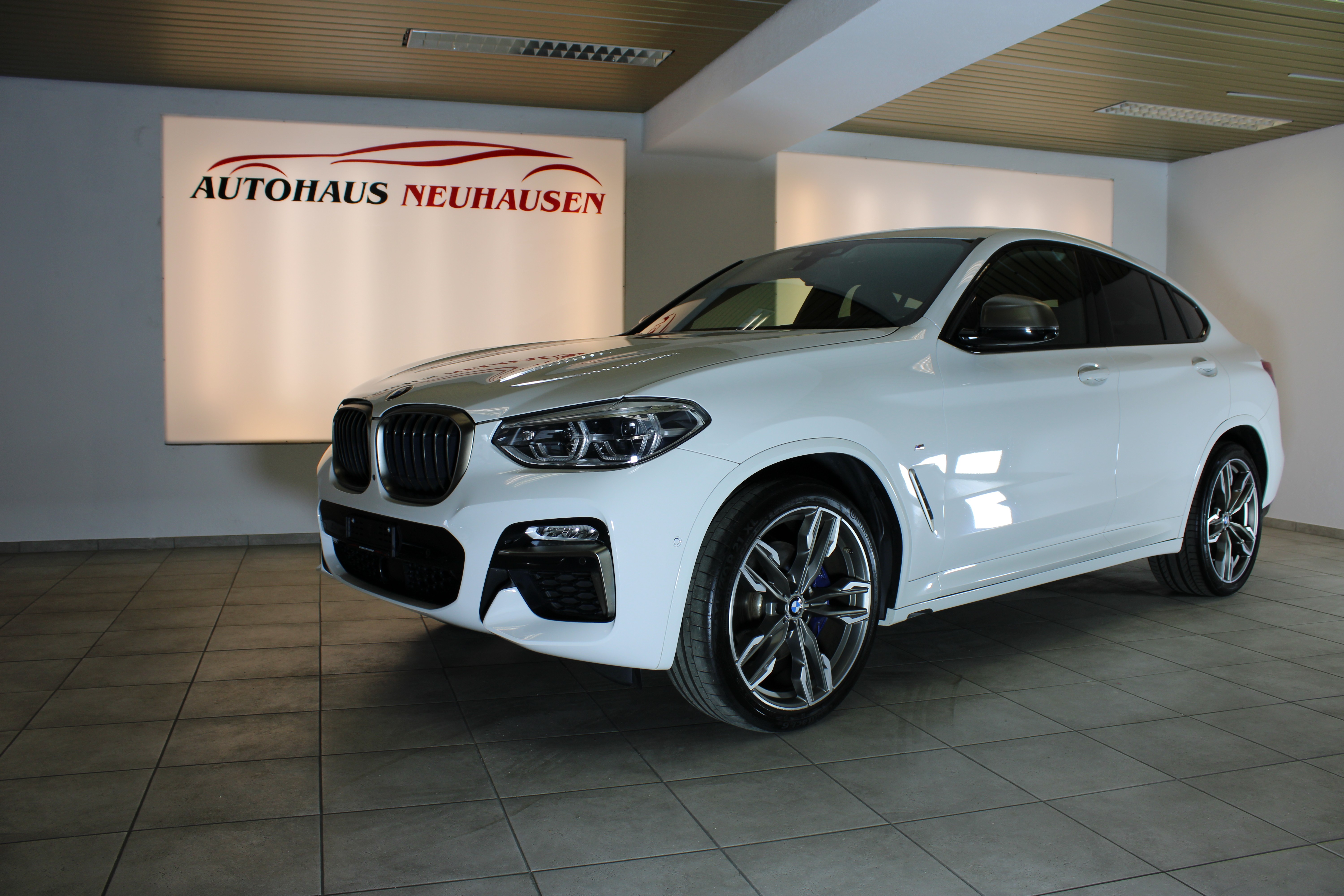 BMW X4 xDrive M40d Steptronic Anhängerkupplung 2400Kg** Neupreis 111`240 CHF **