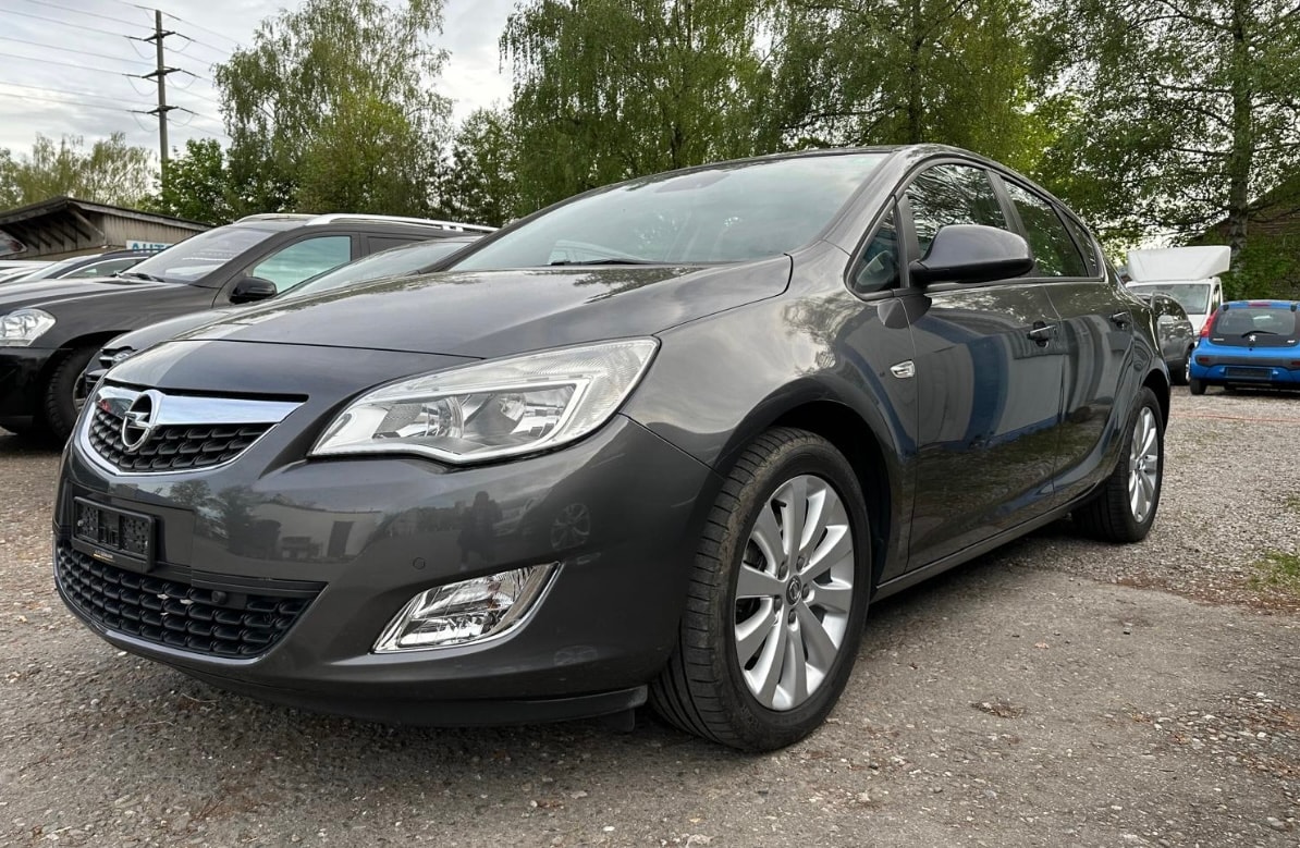 OPEL Astra 1.6i 16V Turbo Enjoy Automatic