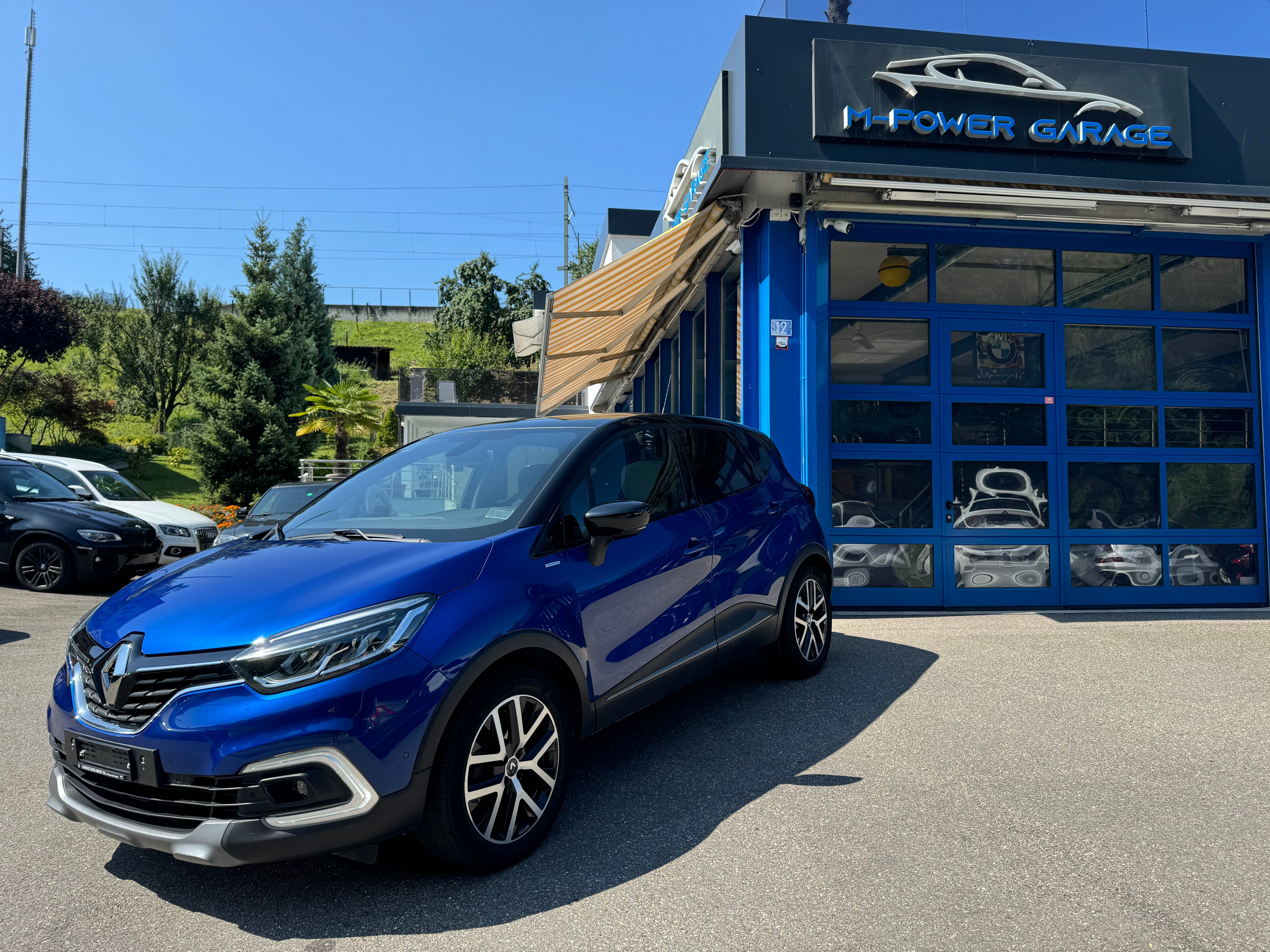 RENAULT Captur 1.3 T 16V Initiale Paris EDC