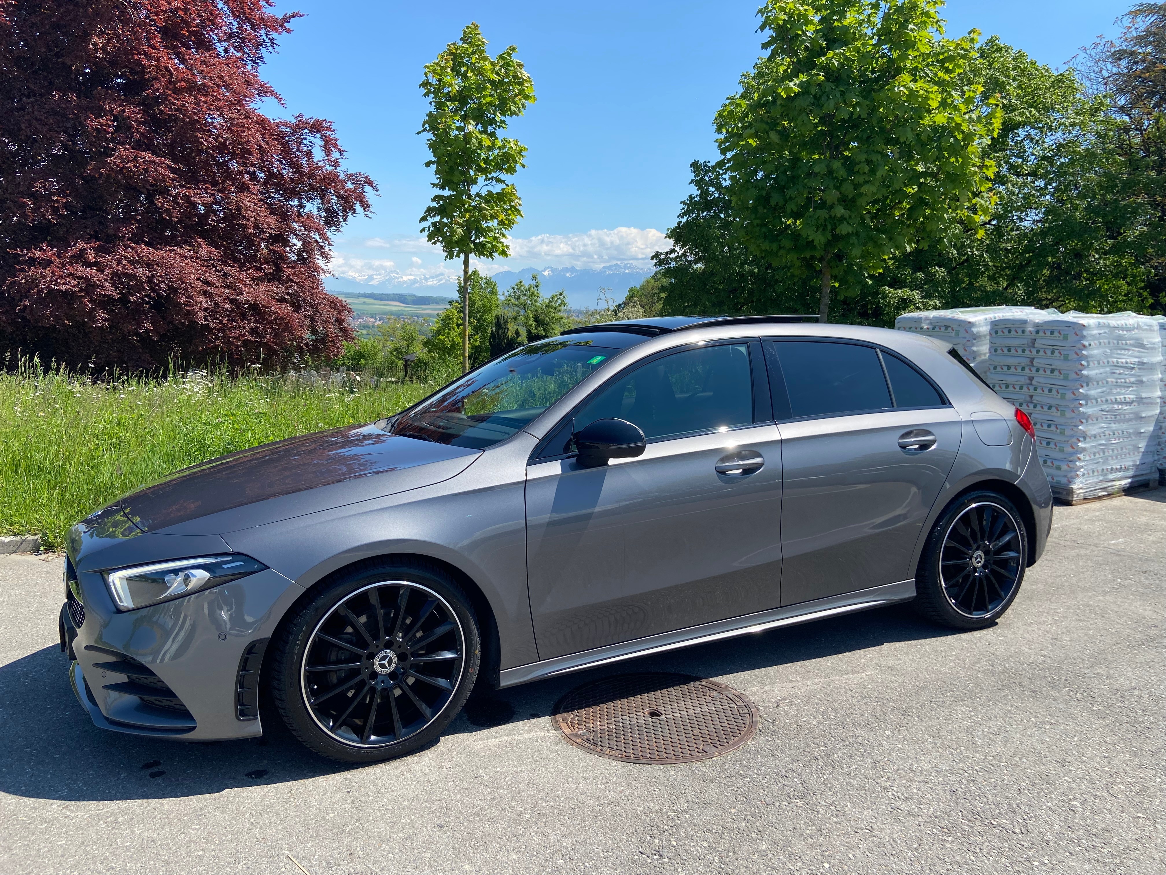 MERCEDES-BENZ A 180 d AMG Line