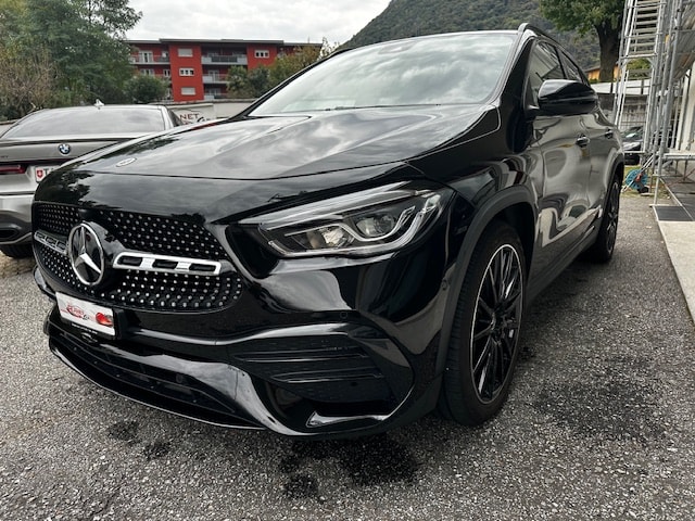 MERCEDES-BENZ GLA 220d 4Matic AMG Line 8G-DCT