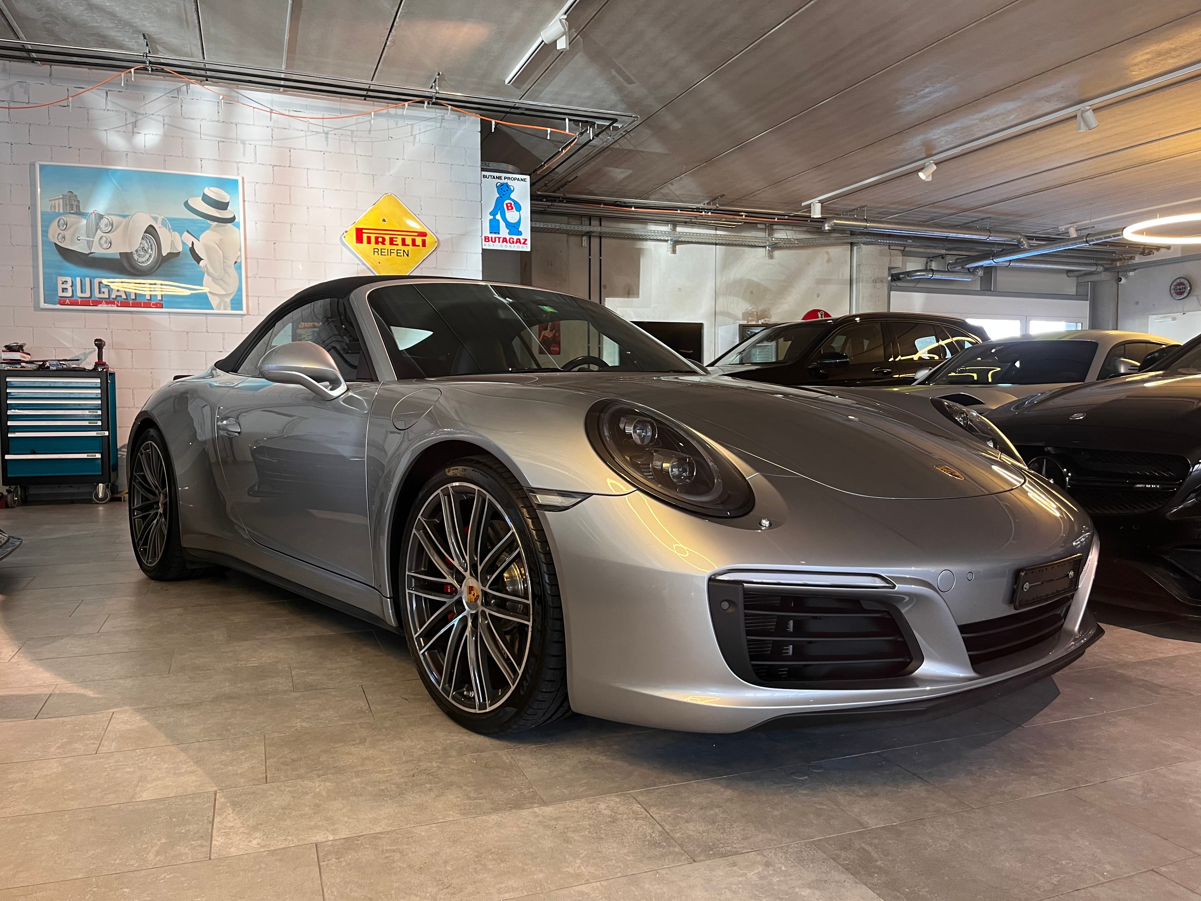 PORSCHE 911 Carrera 4S Cabrio PDK