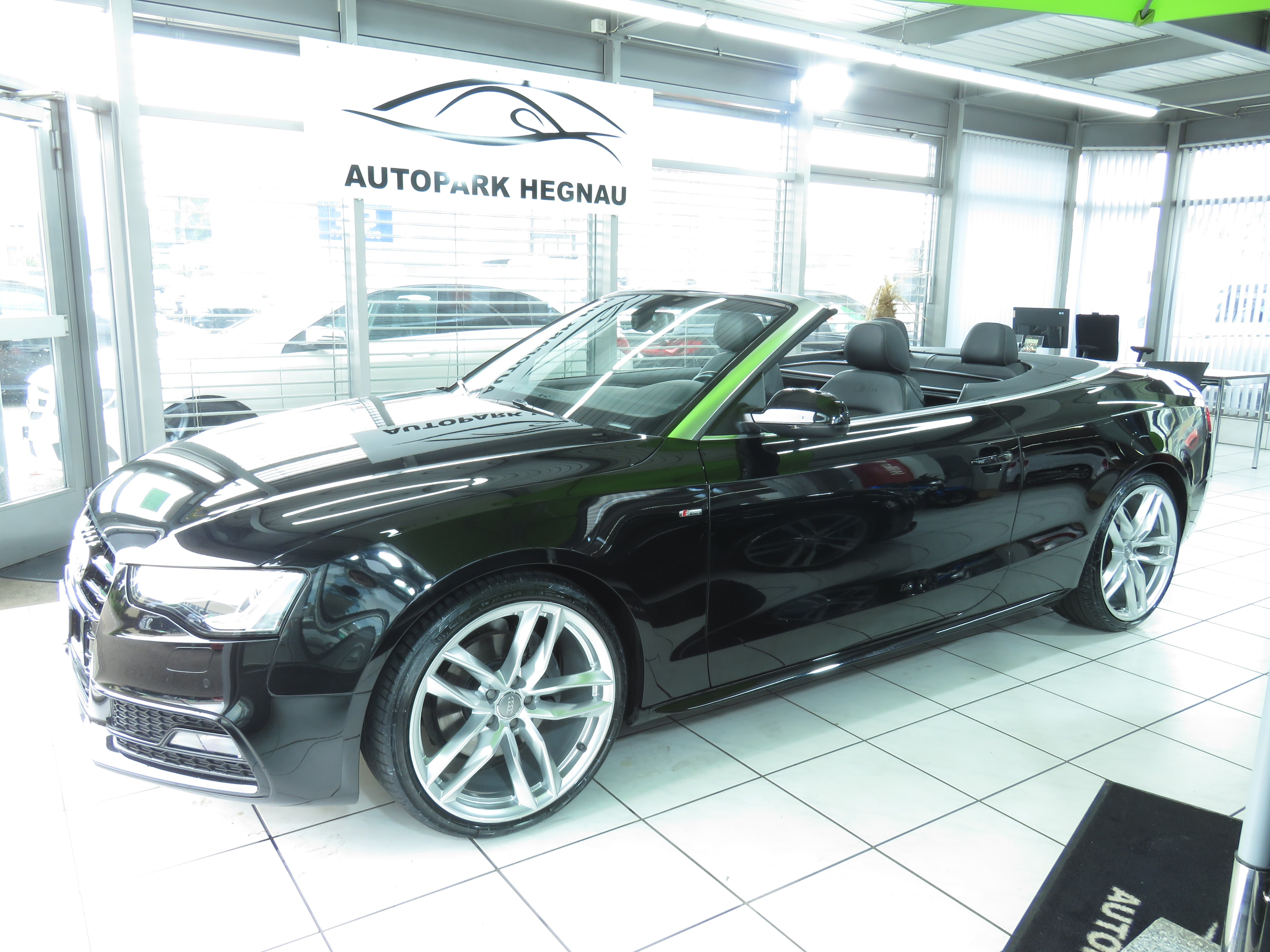 AUDI A5 Cabriolet 2.0 TFSI quattro S-tronic (AHK 1,7t, Automat)