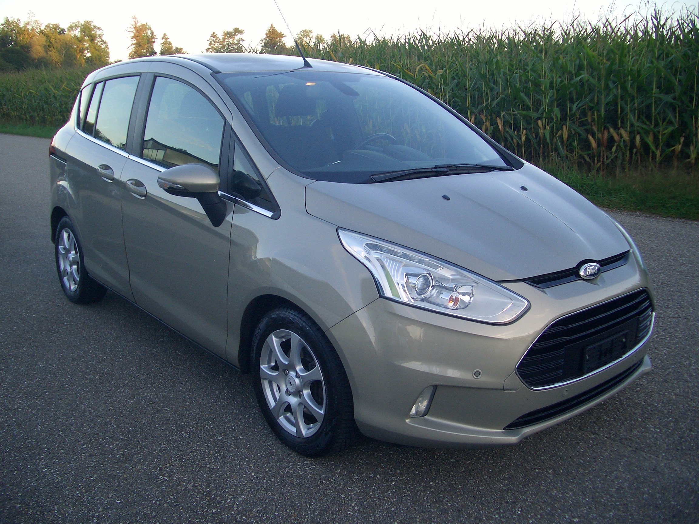 FORD B-Max 1.0 SCTi Titanium