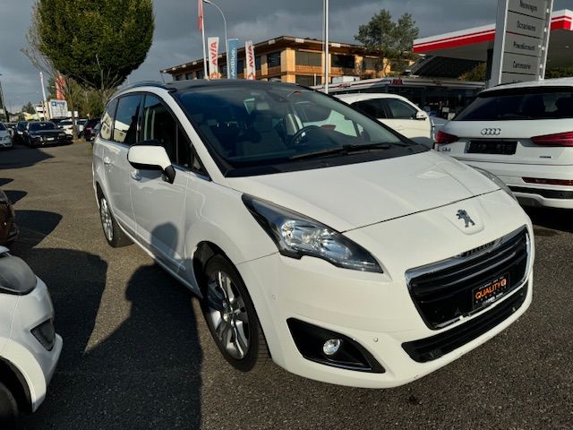 PEUGEOT 5008 1.2 Pure Tech Allure