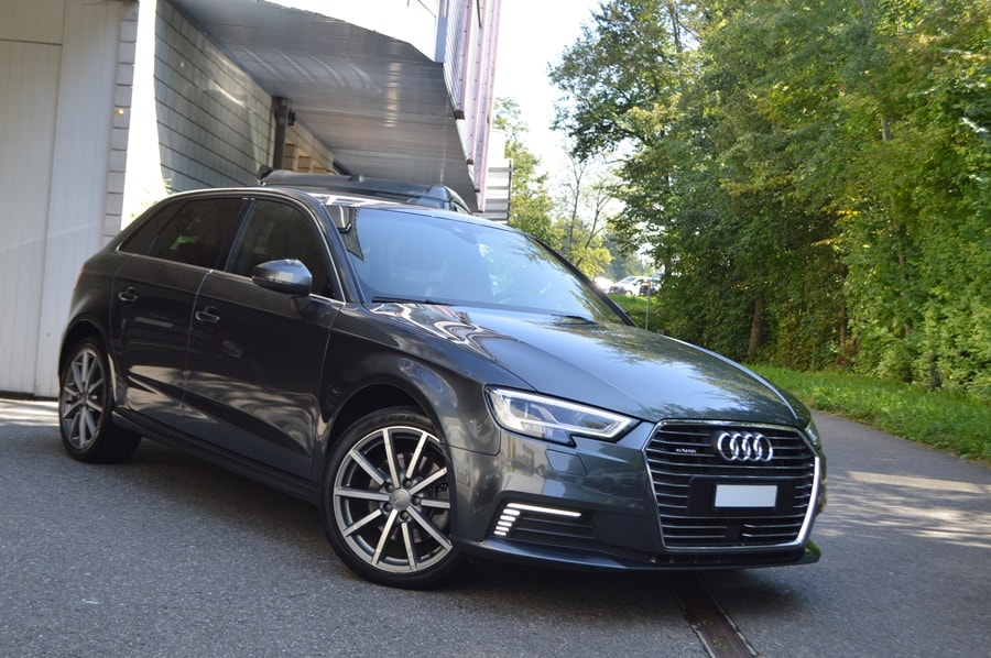 AUDI A3 Sportback 1.4 e-tron Sport S line