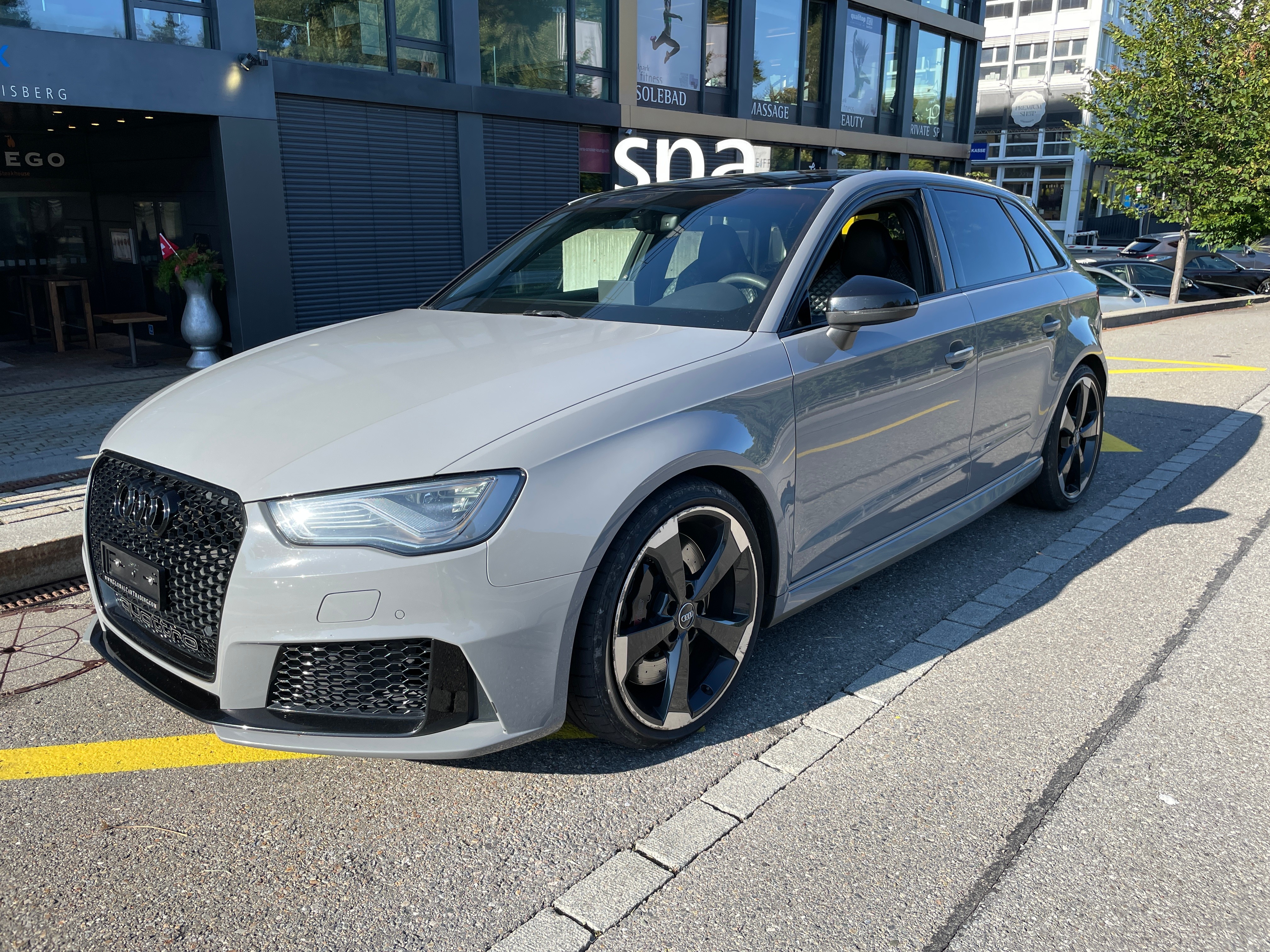 AUDI RS3 2.5 TSI quattro S-tronic