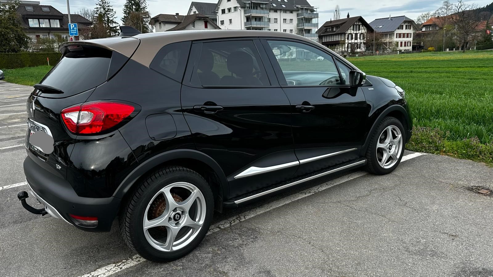 RENAULT Captur 1.2 T 16V Iconic EDC