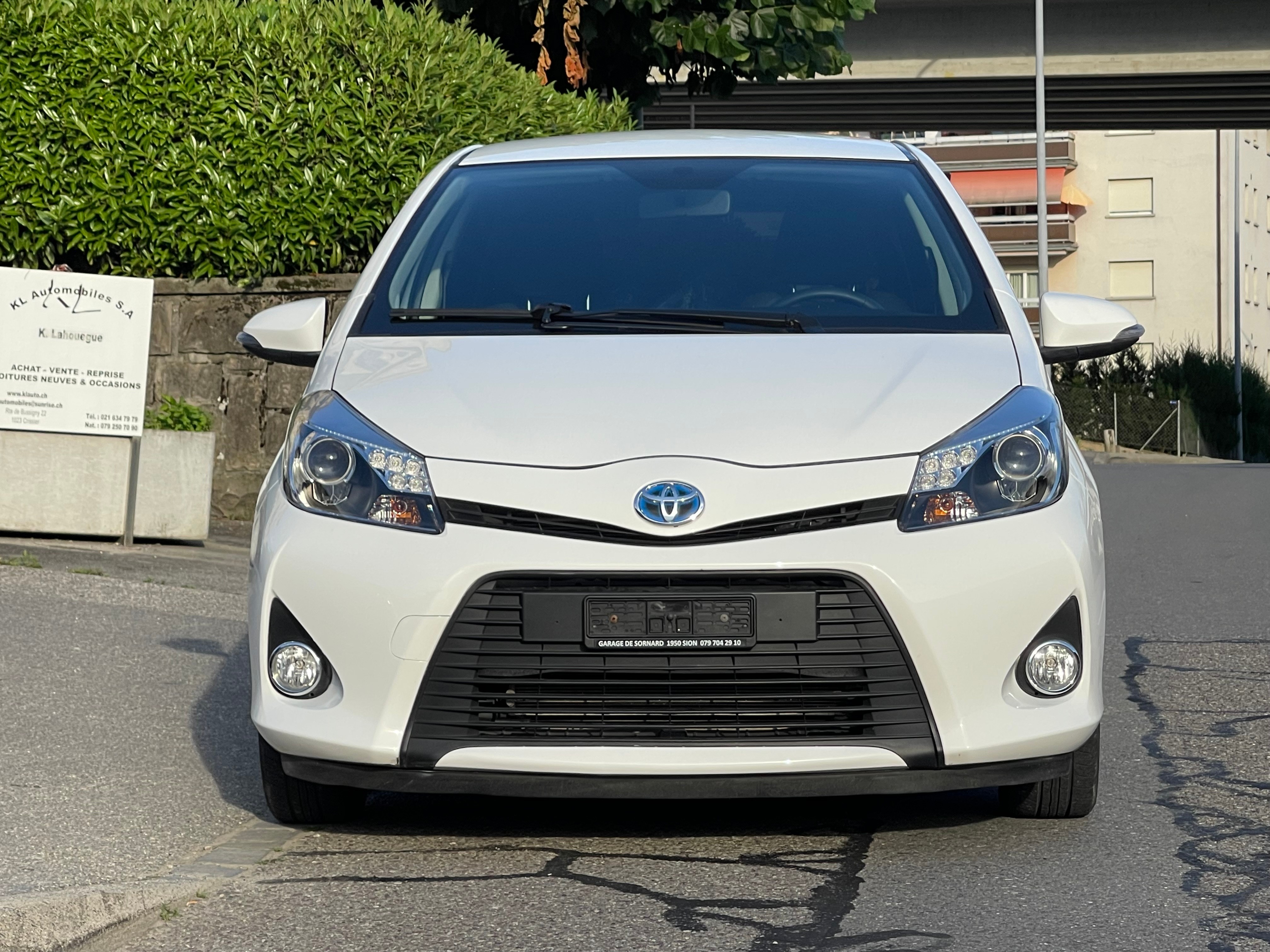 TOYOTA YARIS