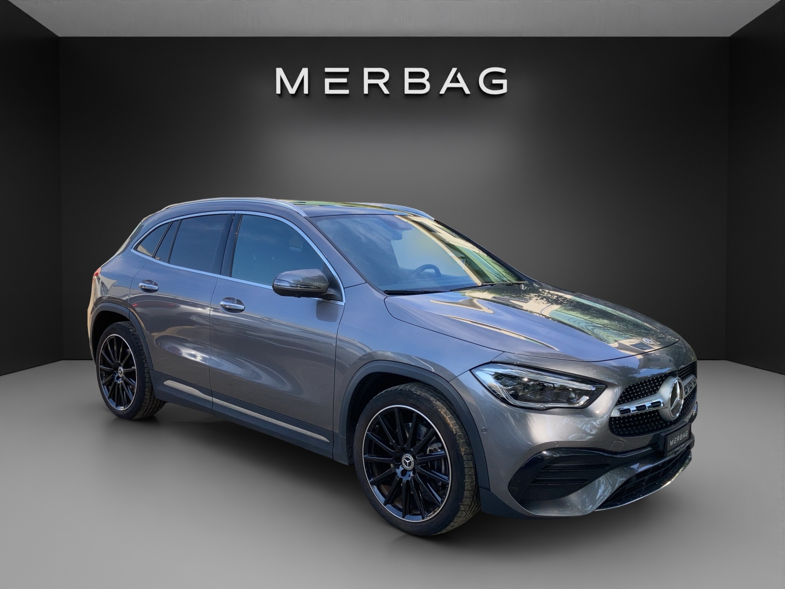 MERCEDES-BENZ GLA 250 AMG Line 4Matic