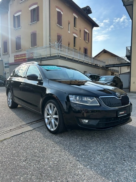 SKODA Octavia Combi 2.0 TDI Ambition 4x4 DSG