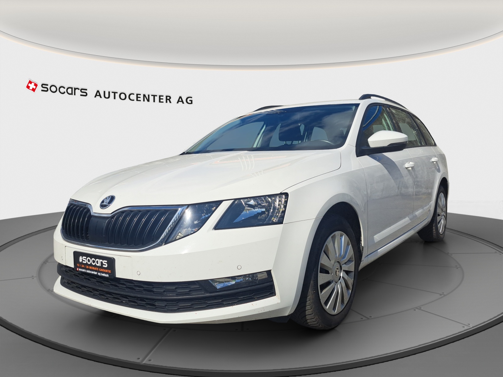 SKODA Octavia Combi 1.6 TDI Ambition 4x4 // 8-fach bereift // Anhängerkupplung abnehmbar