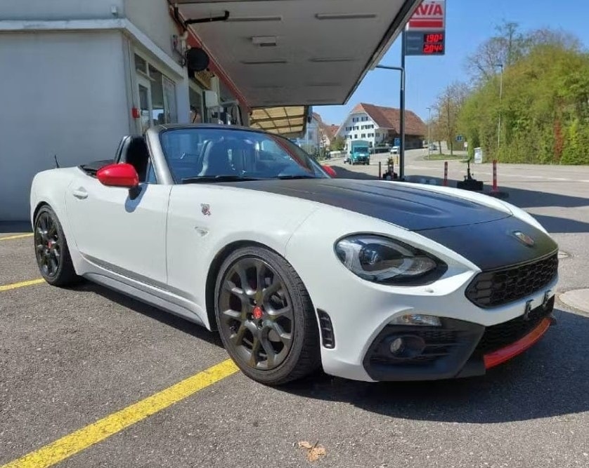 FIAT 124 Spider 1.4 TB Abarth