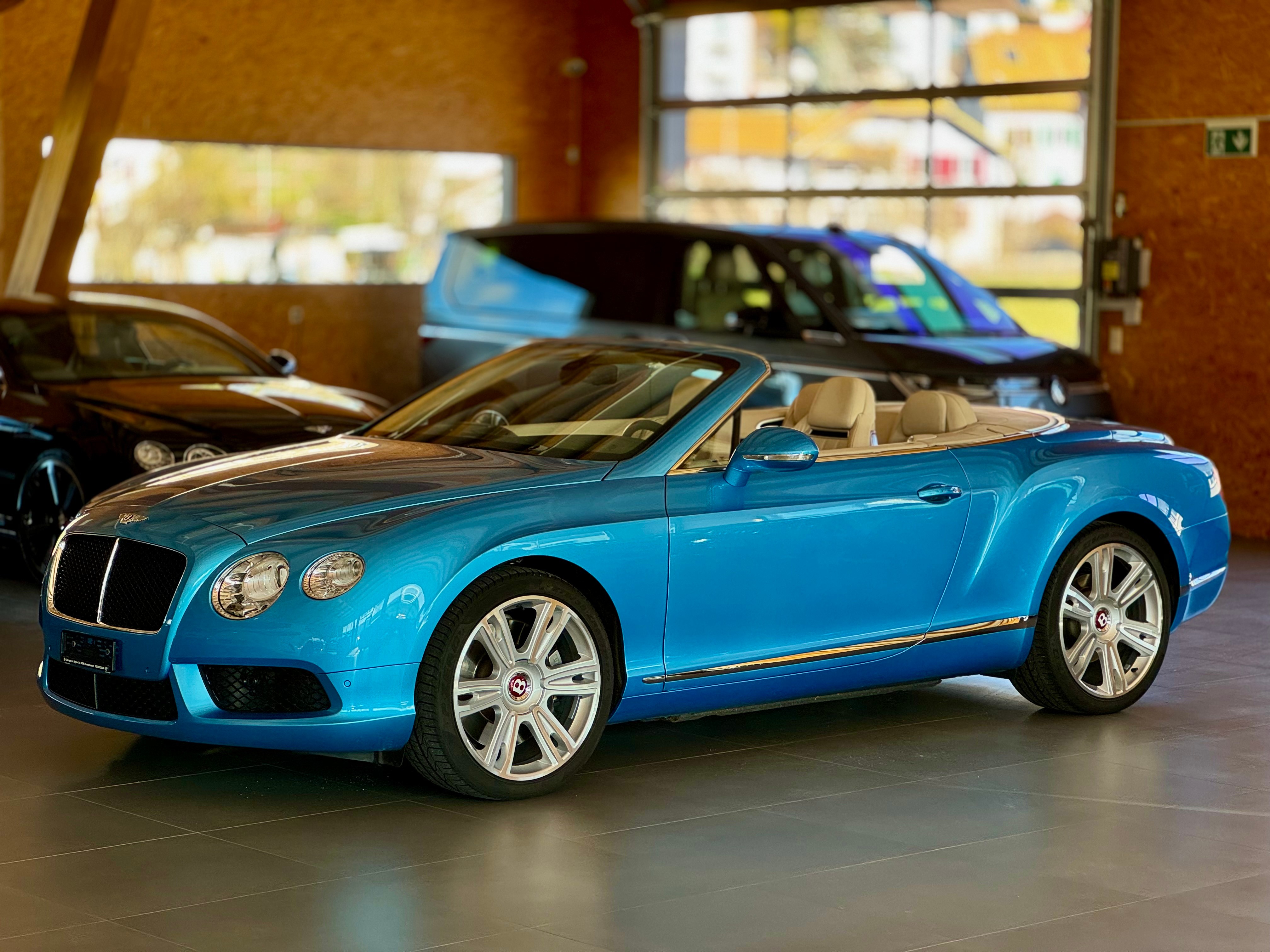 BENTLEY Continental GTC 4.0 V8