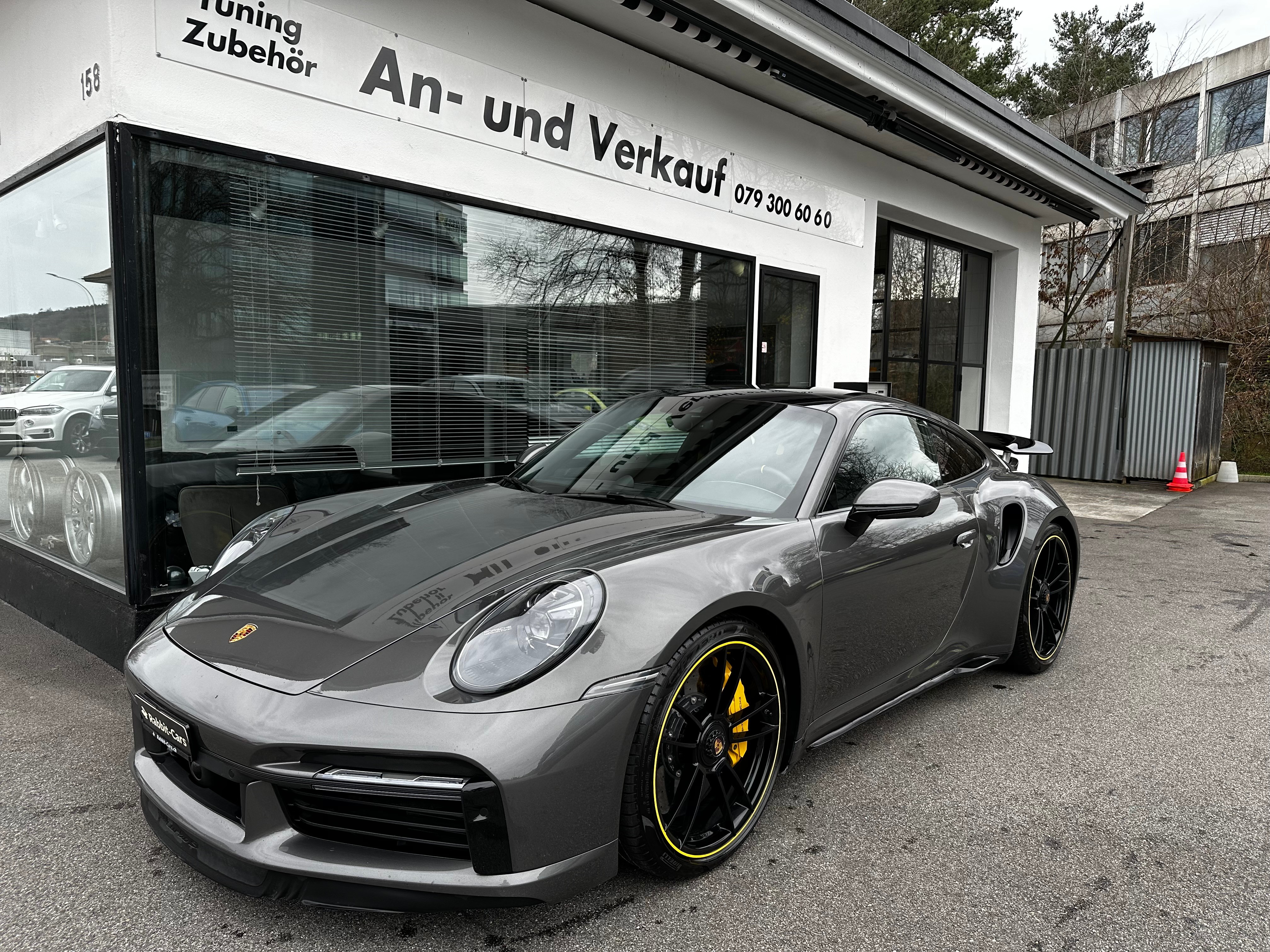 PORSCHE 911 Turbo S PDK