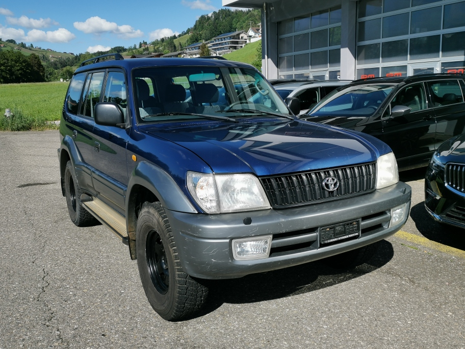 TOYOTA Land Cruiser 300 3.0 TD VX