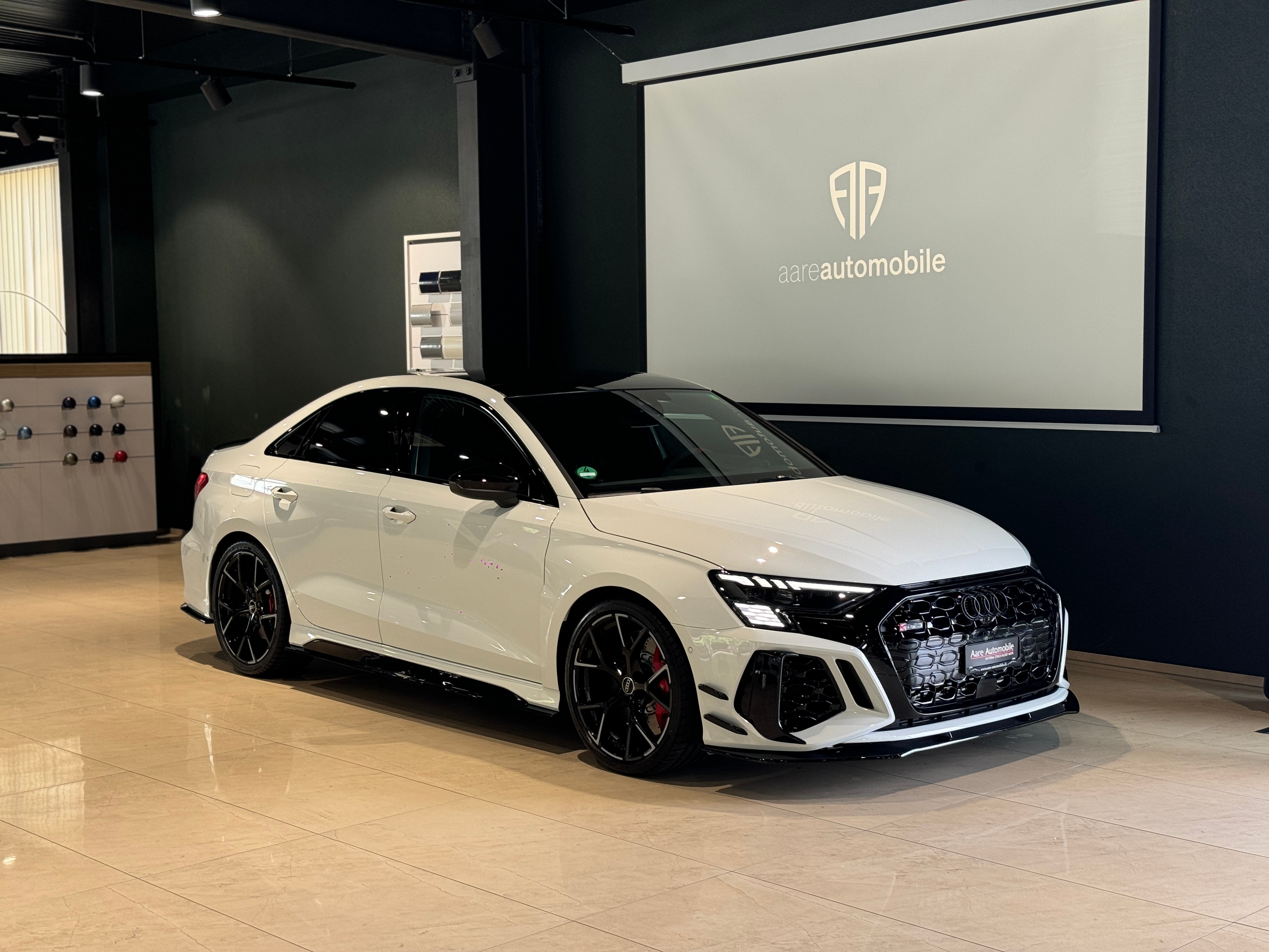 AUDI RS3 Limousine 2.5 TSI quattro S-tronic StollSport Aerokit