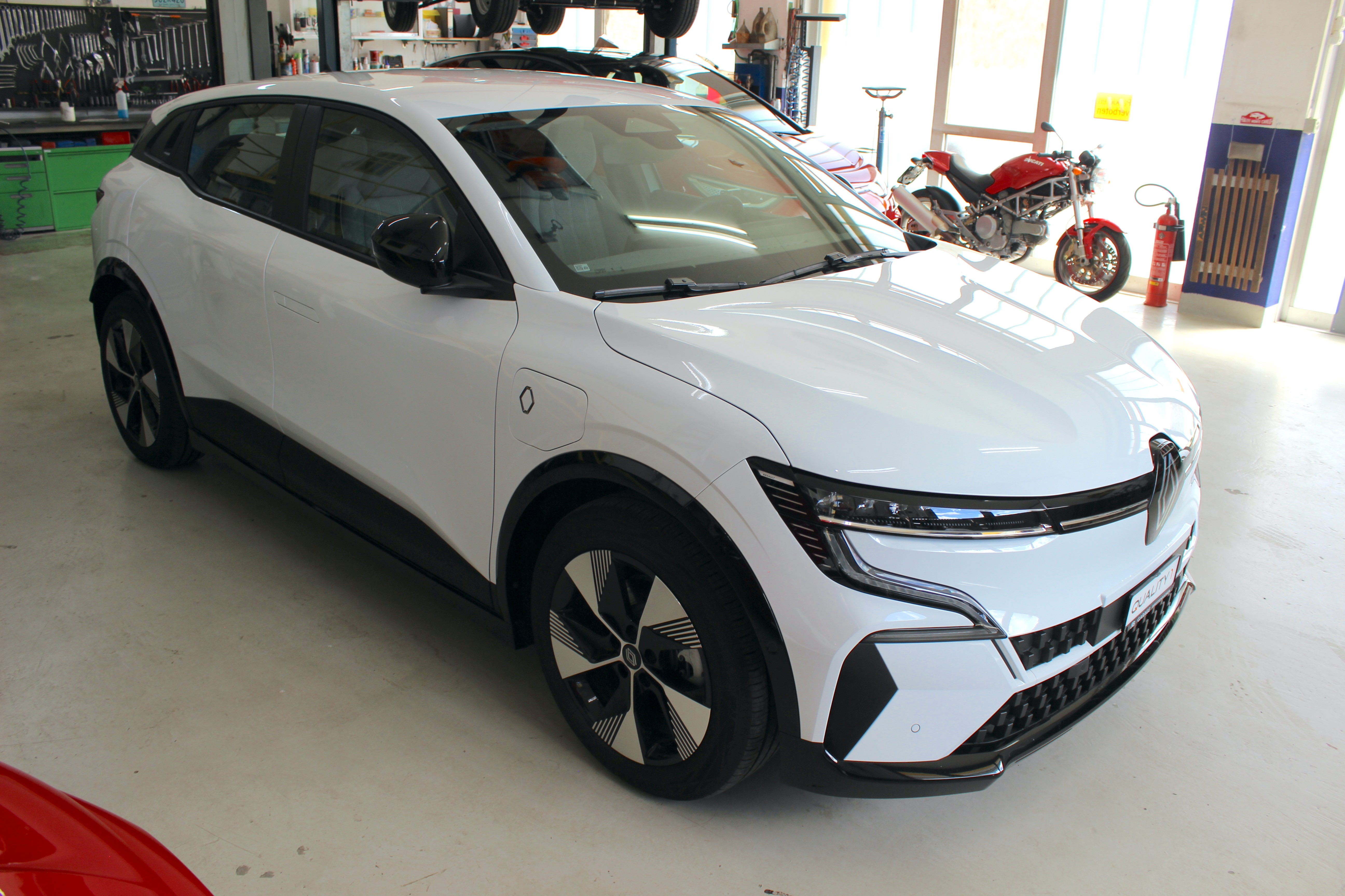 RENAULT Mégane E-TECH EV60 Equlibre inkl. Juice Booster