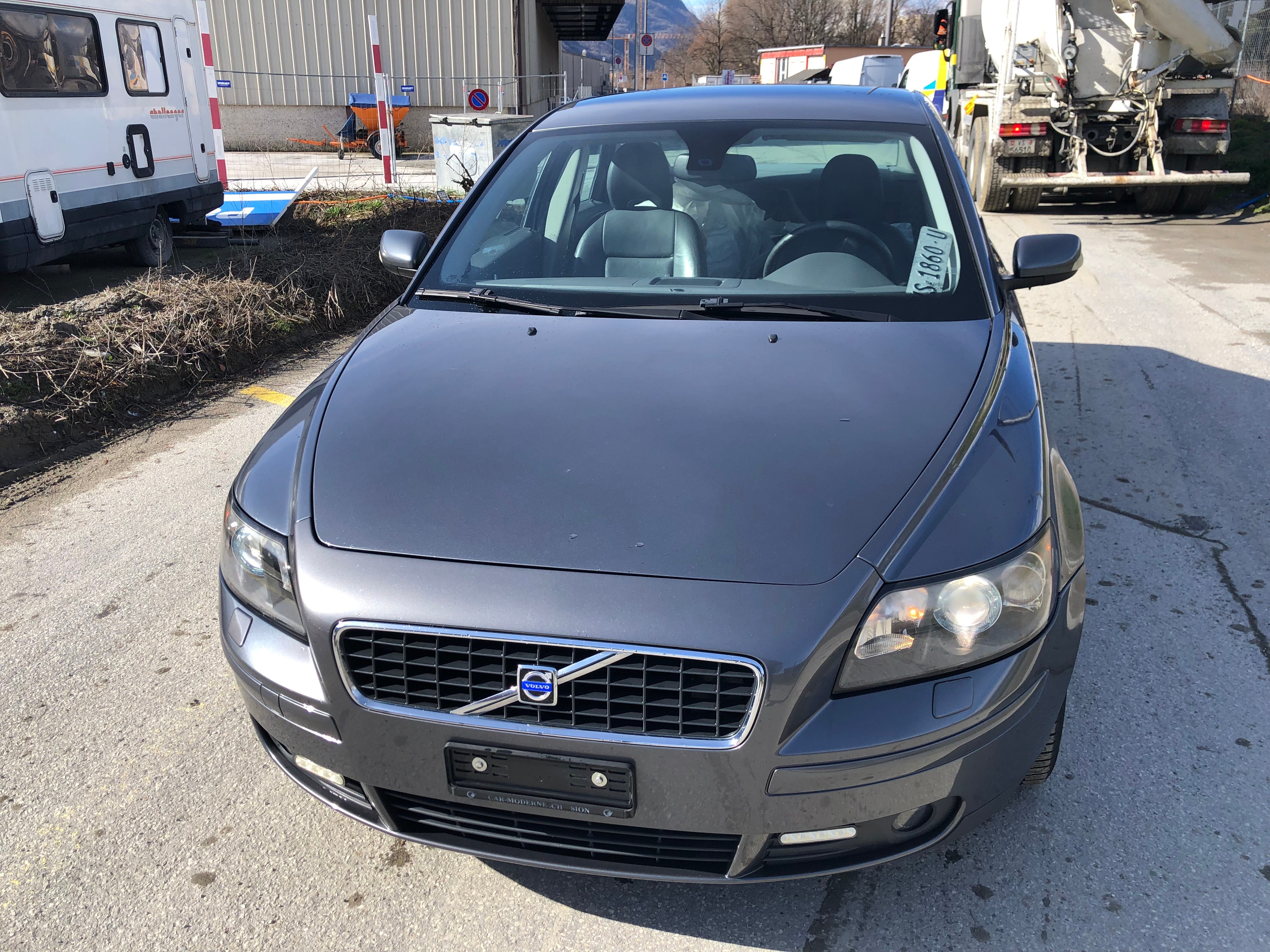 VOLVO S40