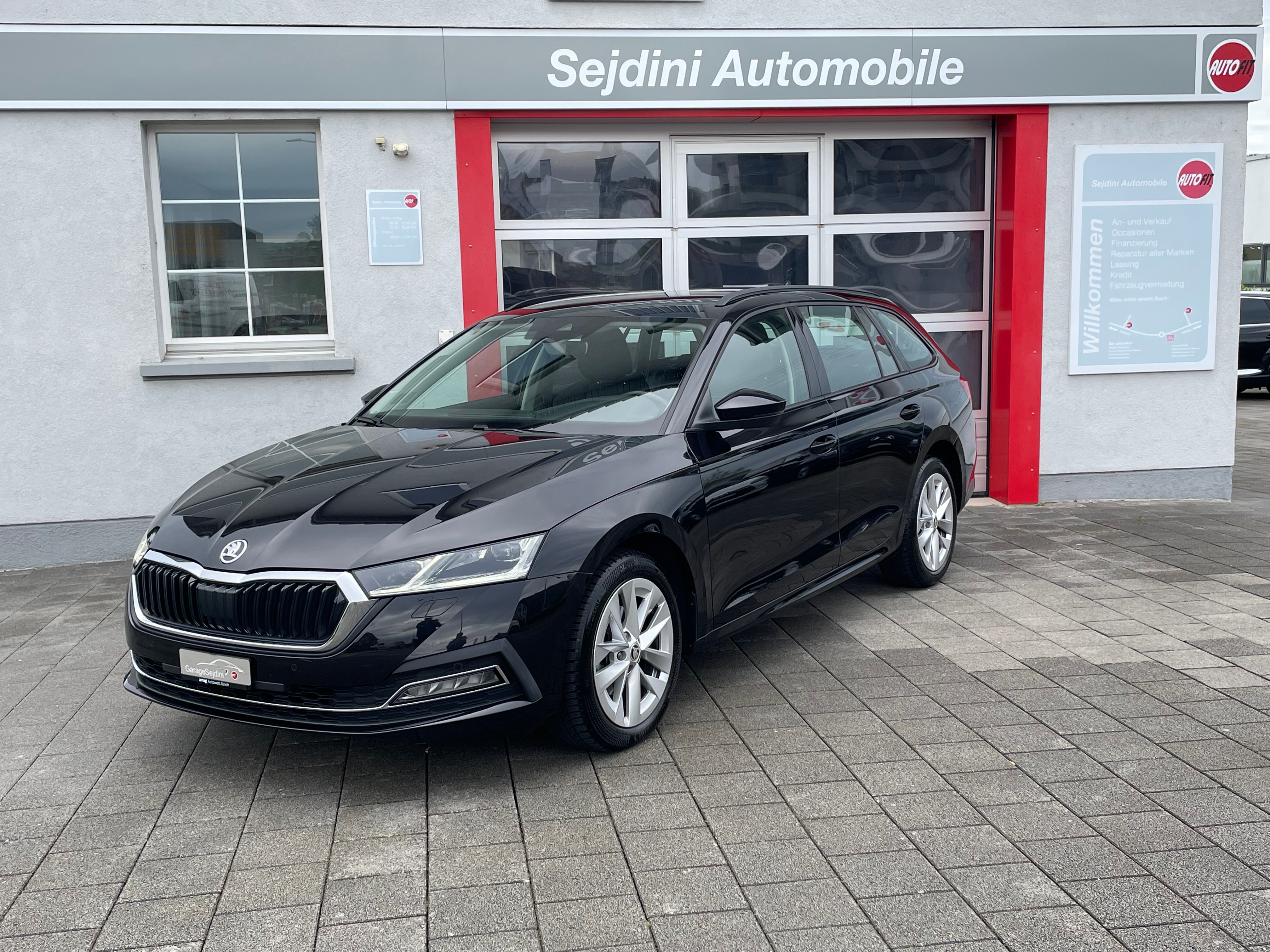 SKODA Octavia Combi 2.0 TDI DSG Style