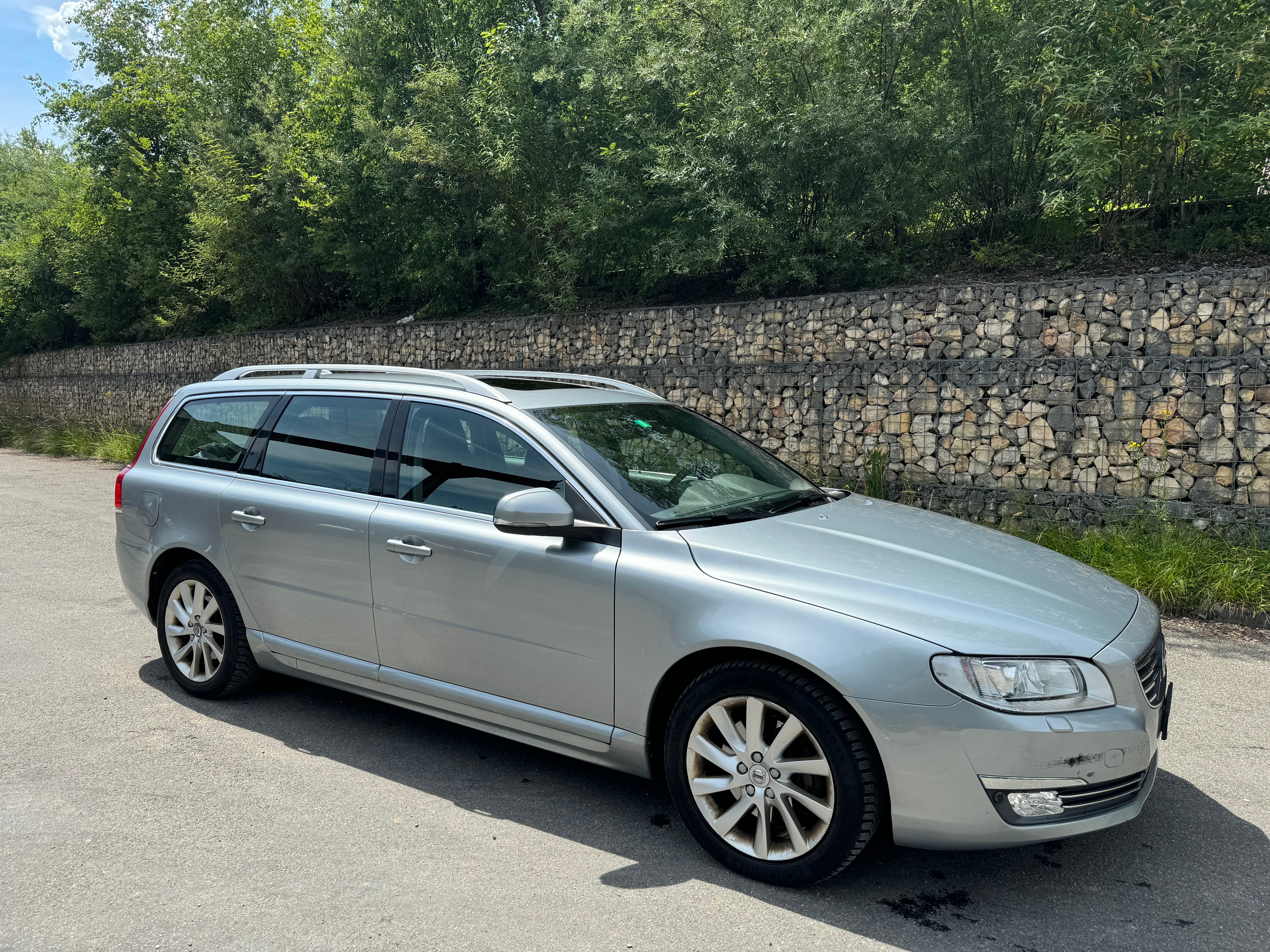 VOLVO V70 T5 Summum Dynamic Edition Geartronic