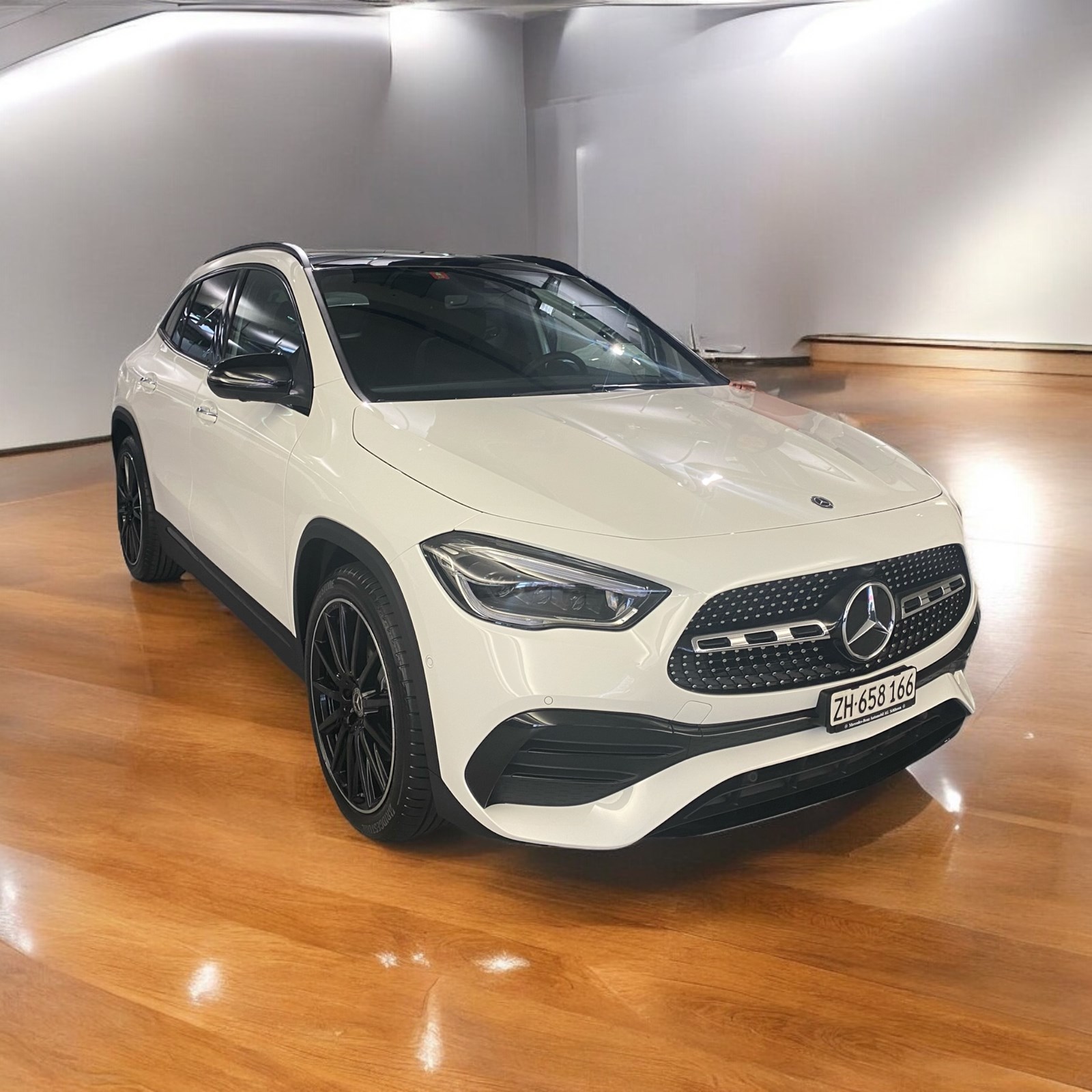 MERCEDES-BENZ GLA 220d 4Matic AMG Line 8G-DCT