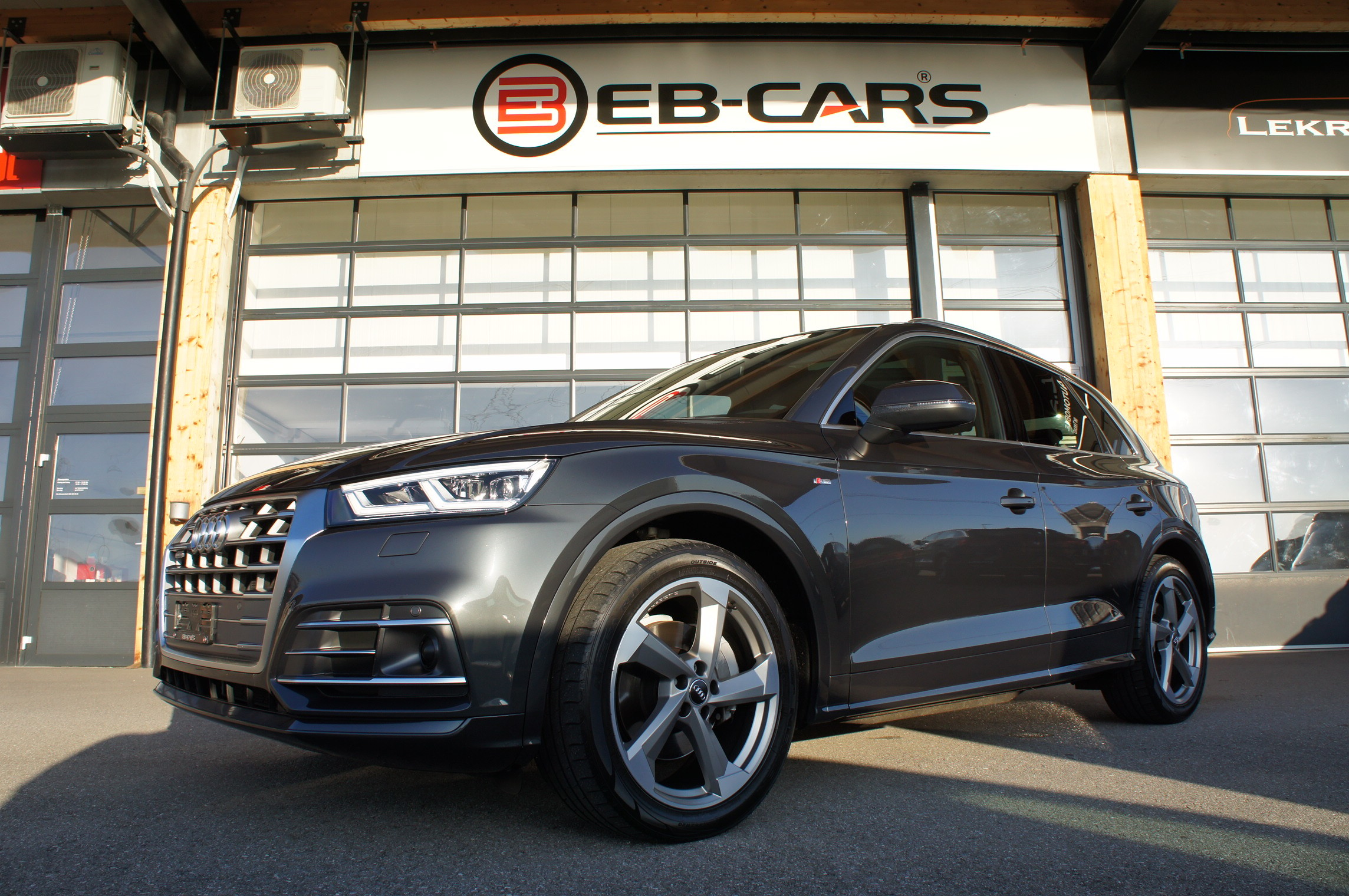 AUDI Q5 2.0 TDI sport quattro S-tronic