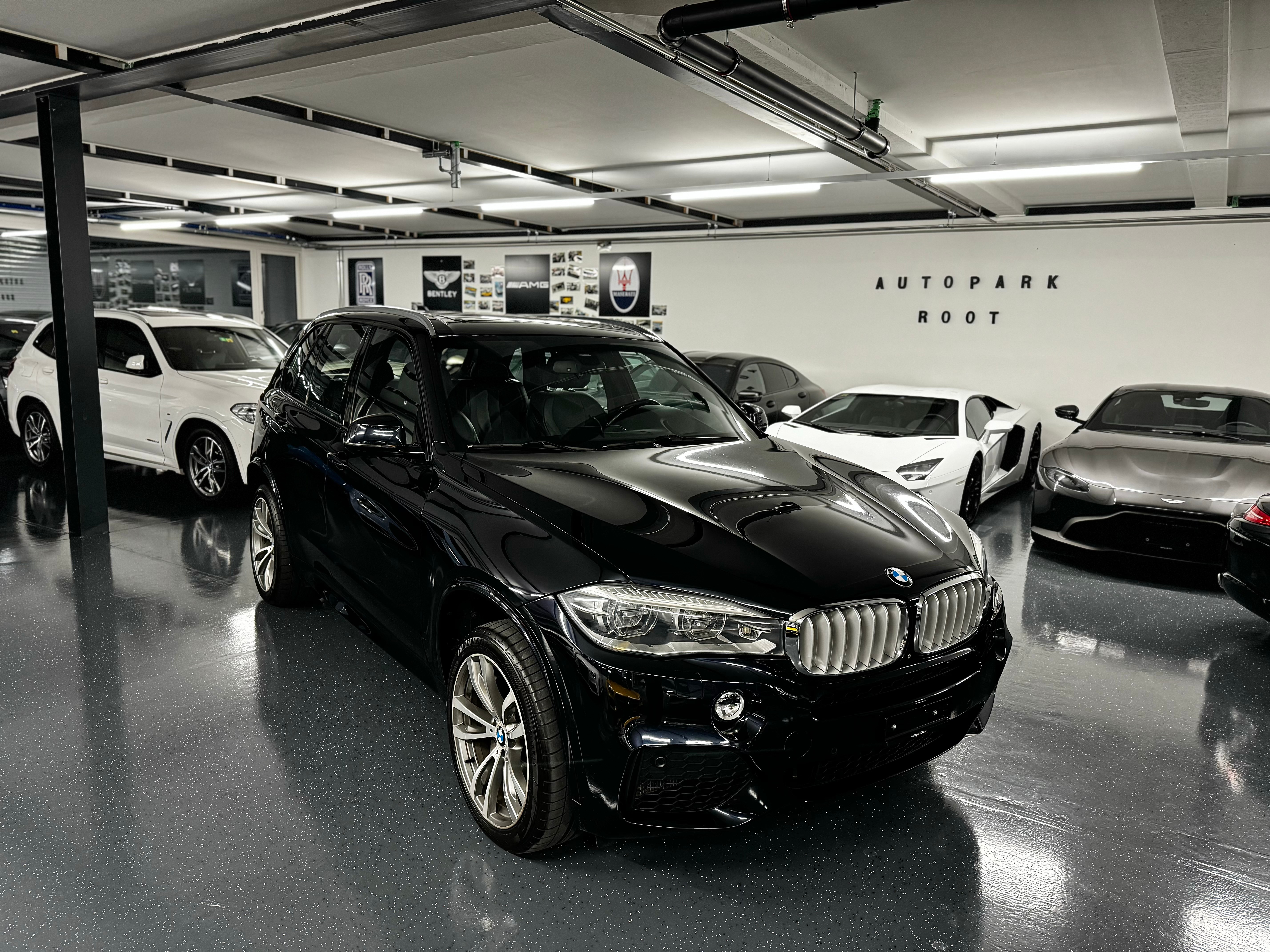 BMW X5 xDrive 50i M Paket Steptronic / 7 Platz