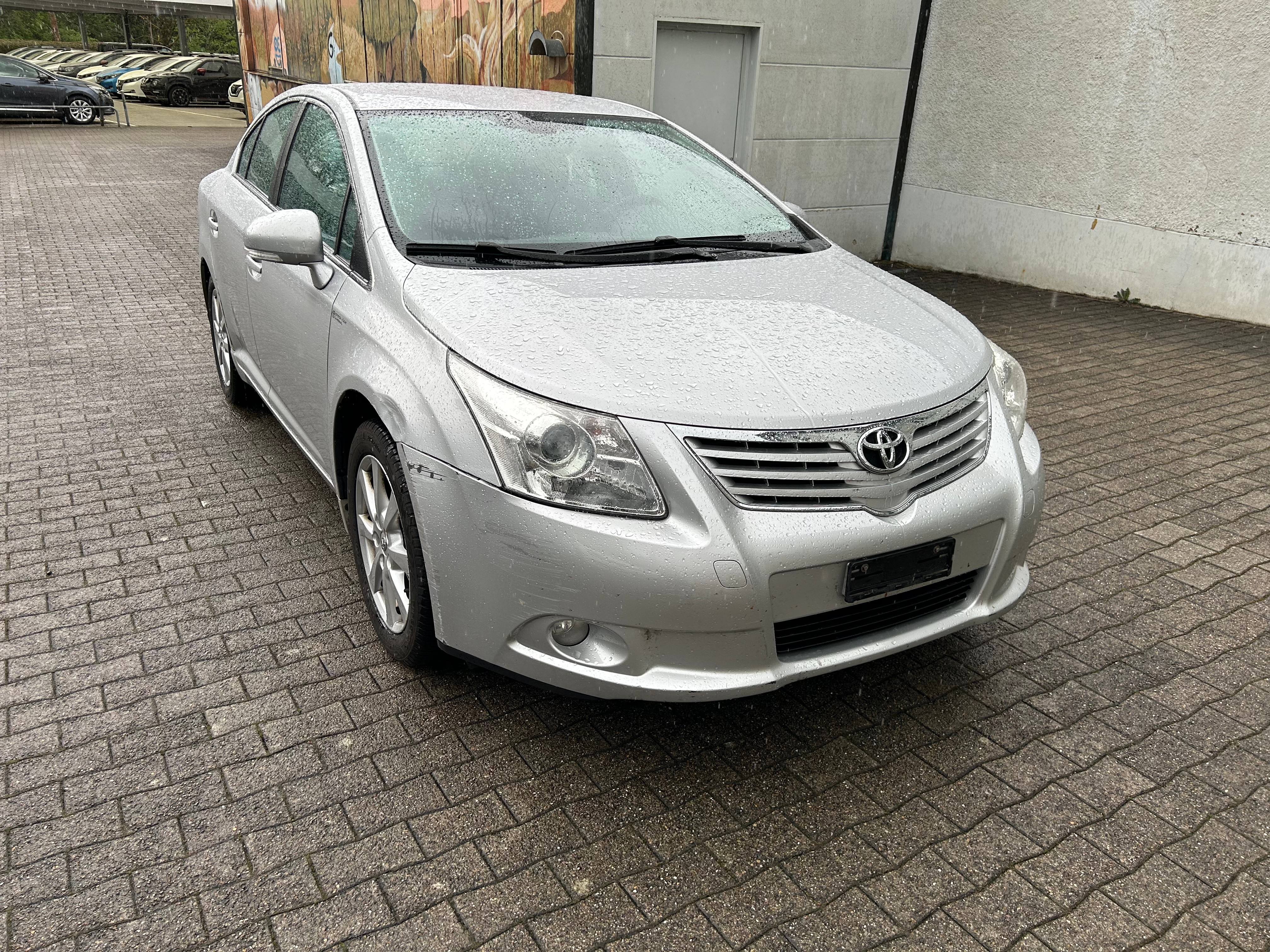 TOYOTA AVENSIS