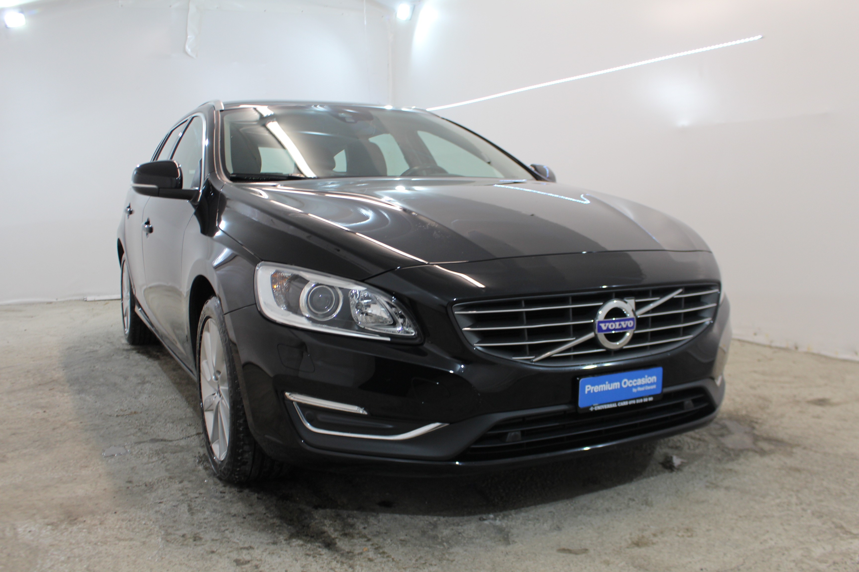 VOLVO V60 D4 Momentum Geartronic