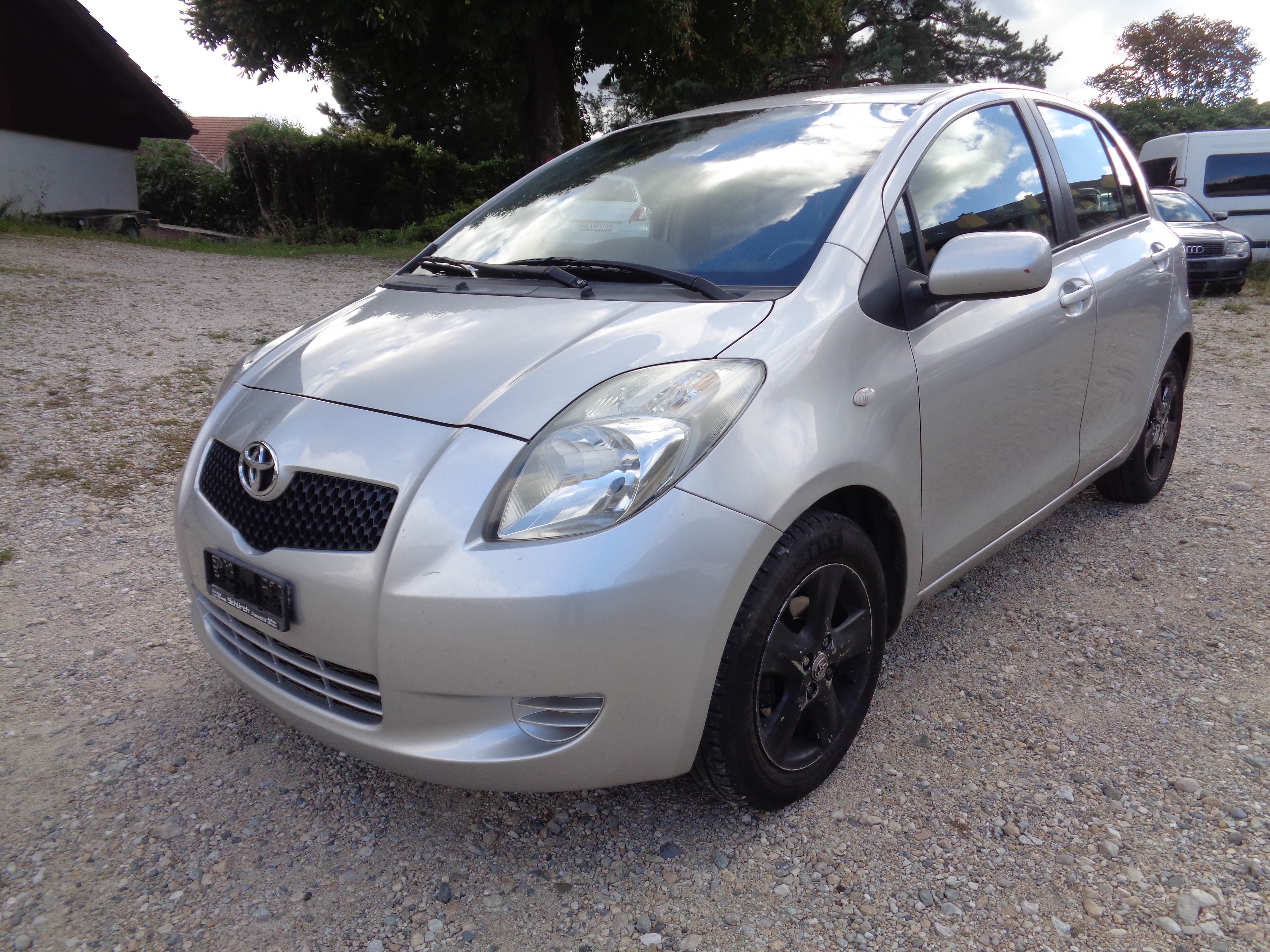 TOYOTA Yaris 1.3 Linea Luna