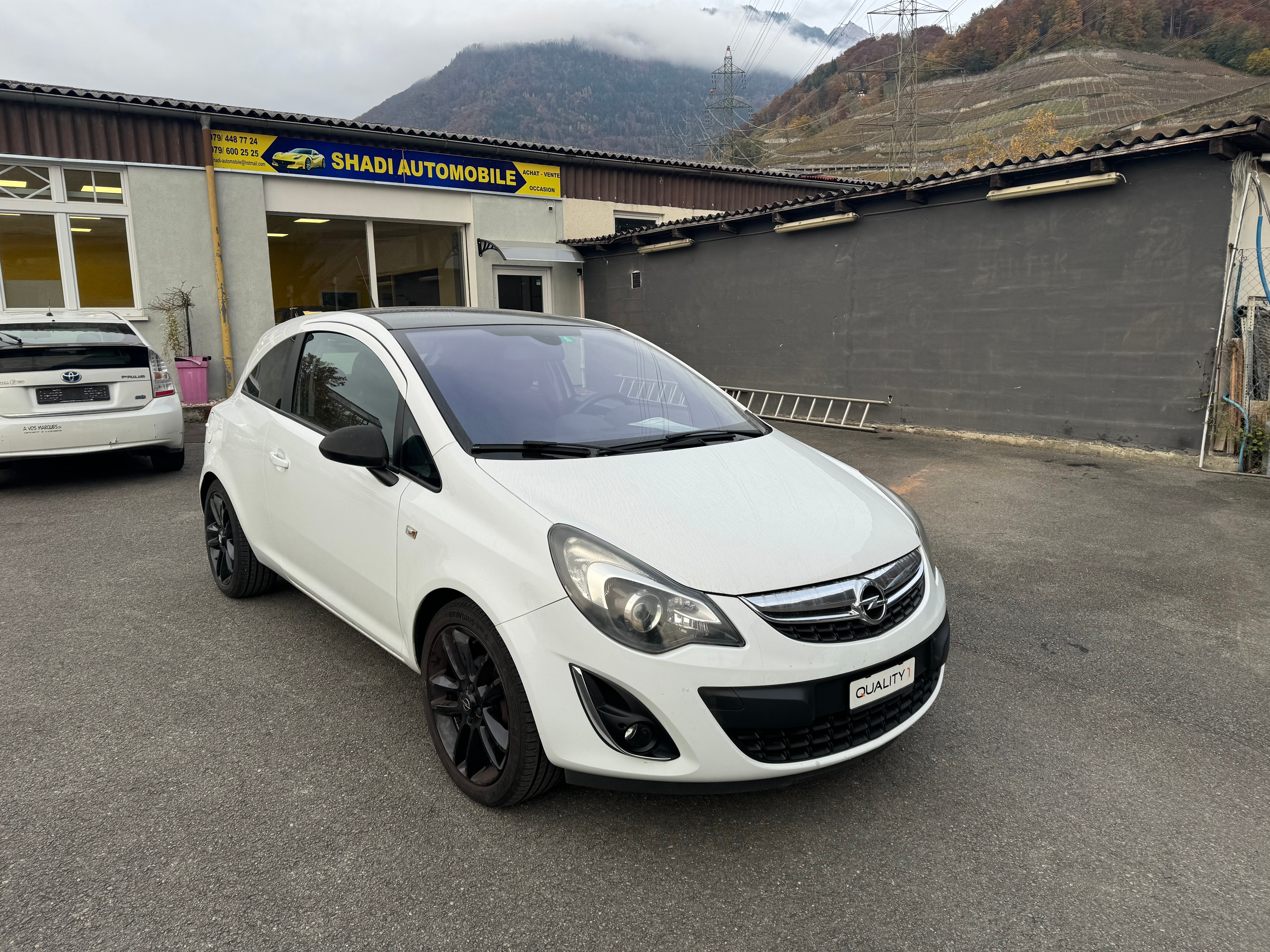 OPEL Corsa 1.4 TP Color Edition