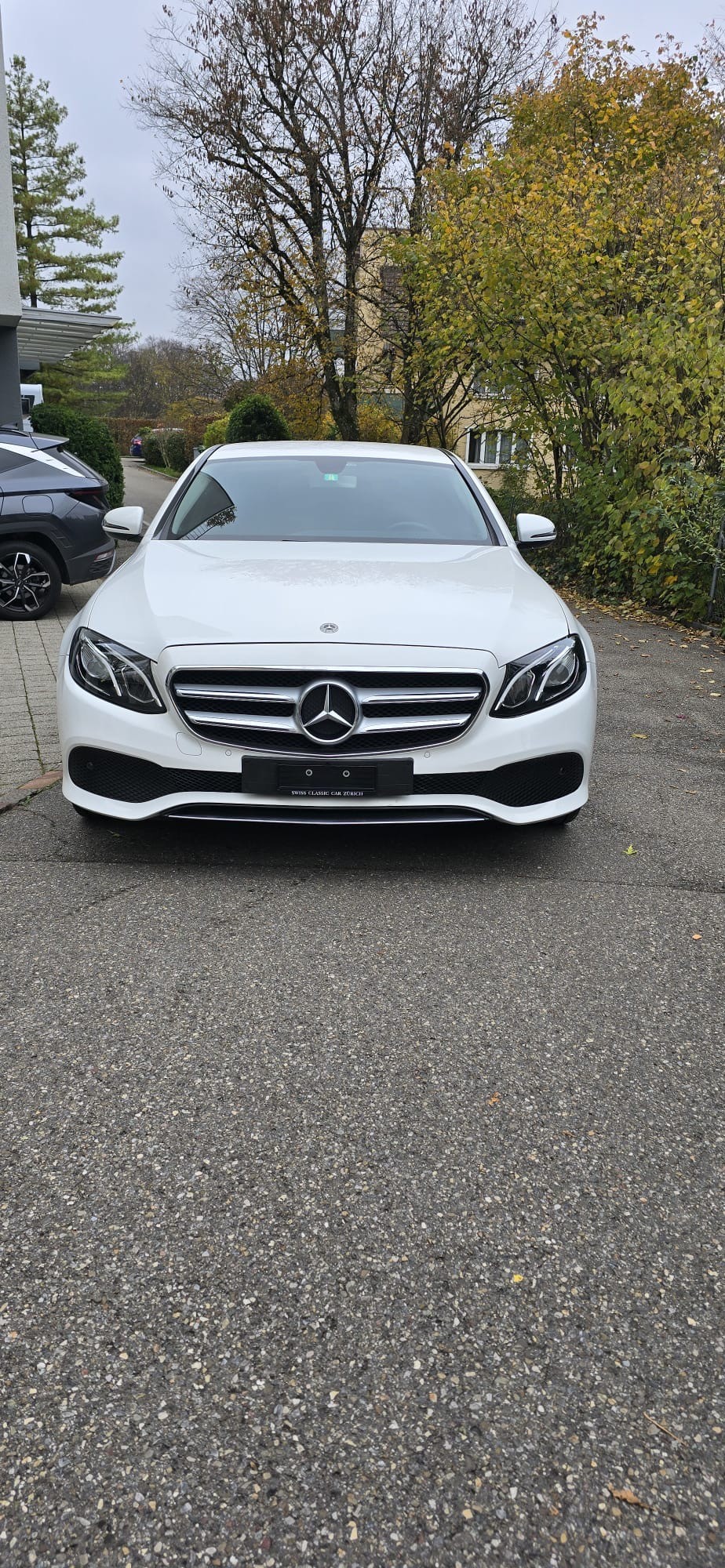 MERCEDES-BENZ E 220 d Avantgarde 9G-Tronic