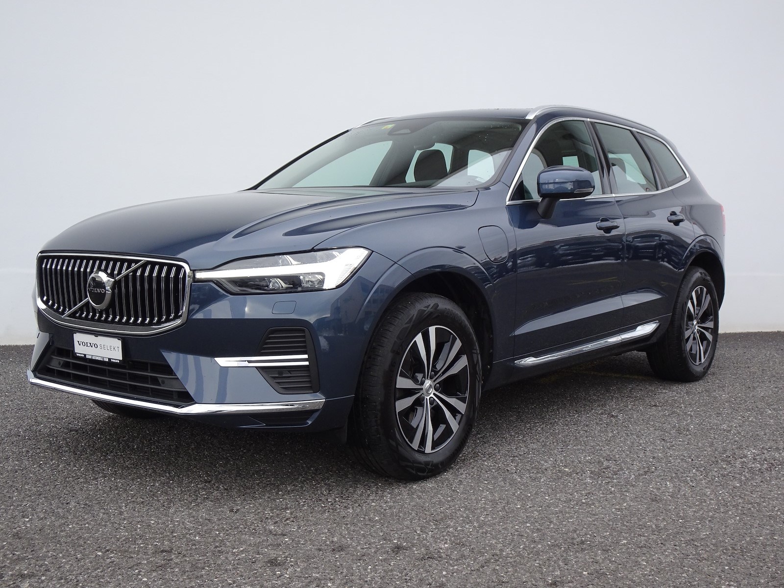 VOLVO XC60 2.0 T6 TE Inscription Expression eAWD