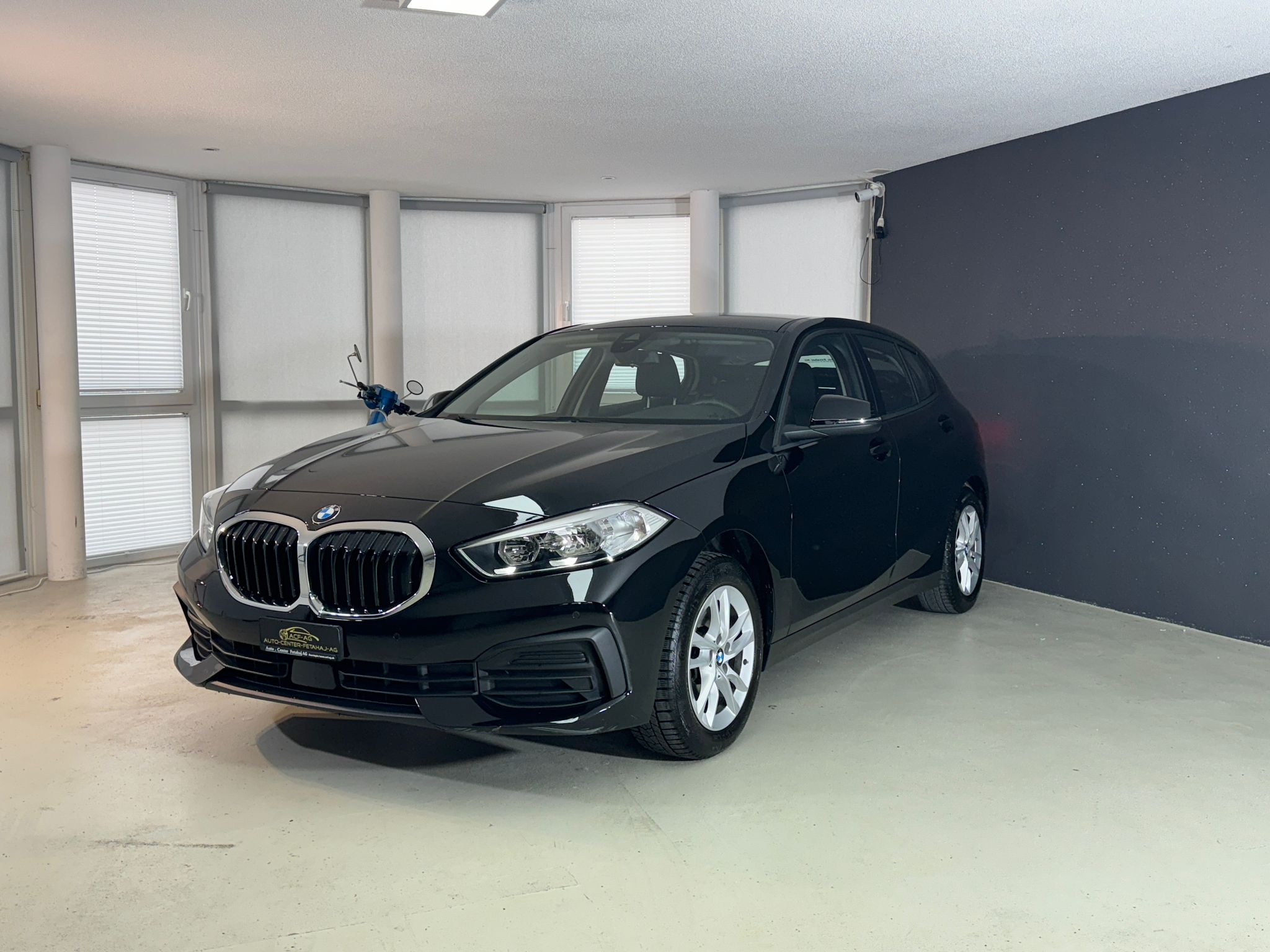 BMW 118i Essential Edition