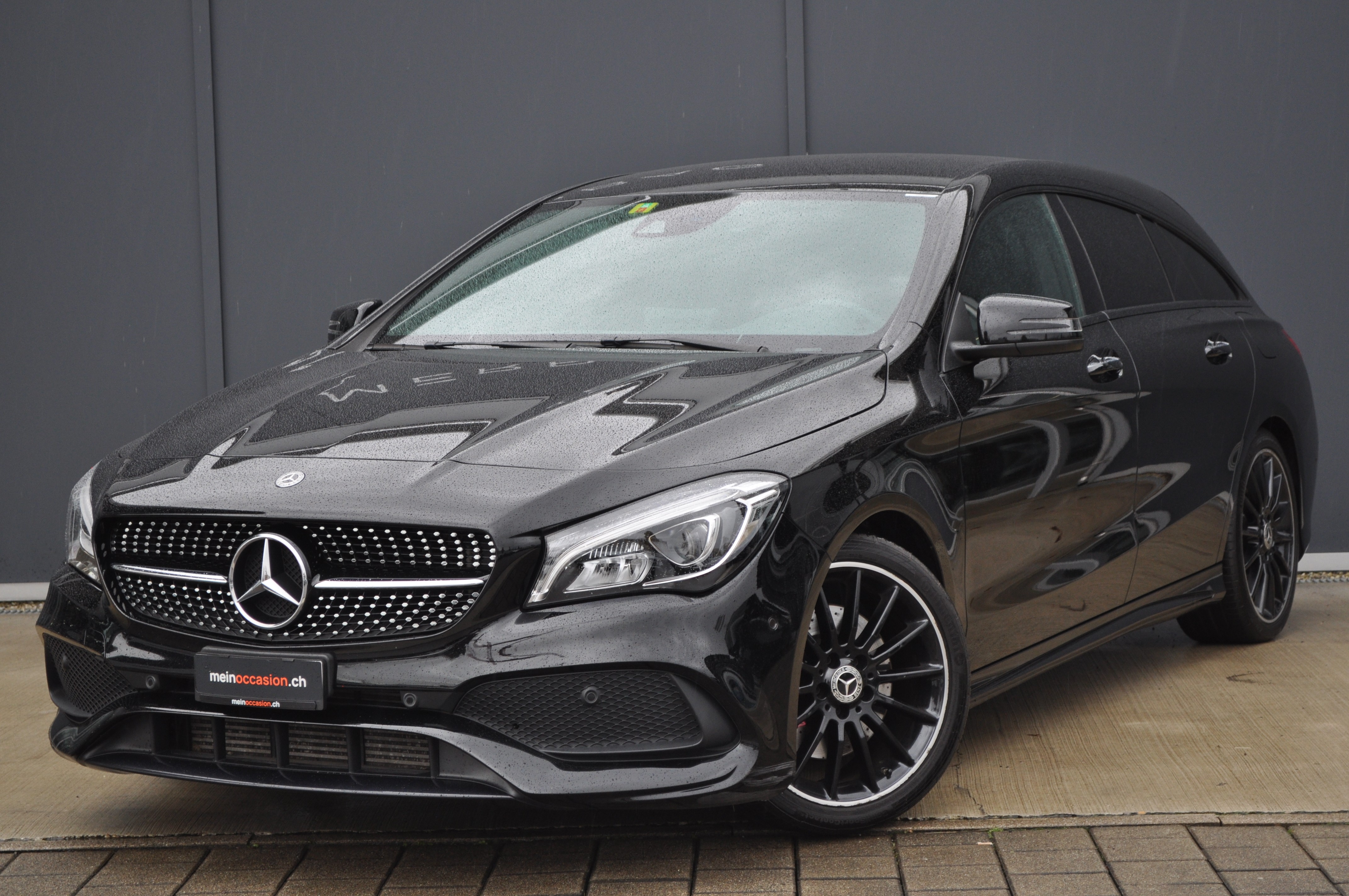 MERCEDES-BENZ CLA 250 AMG Line 4Matic