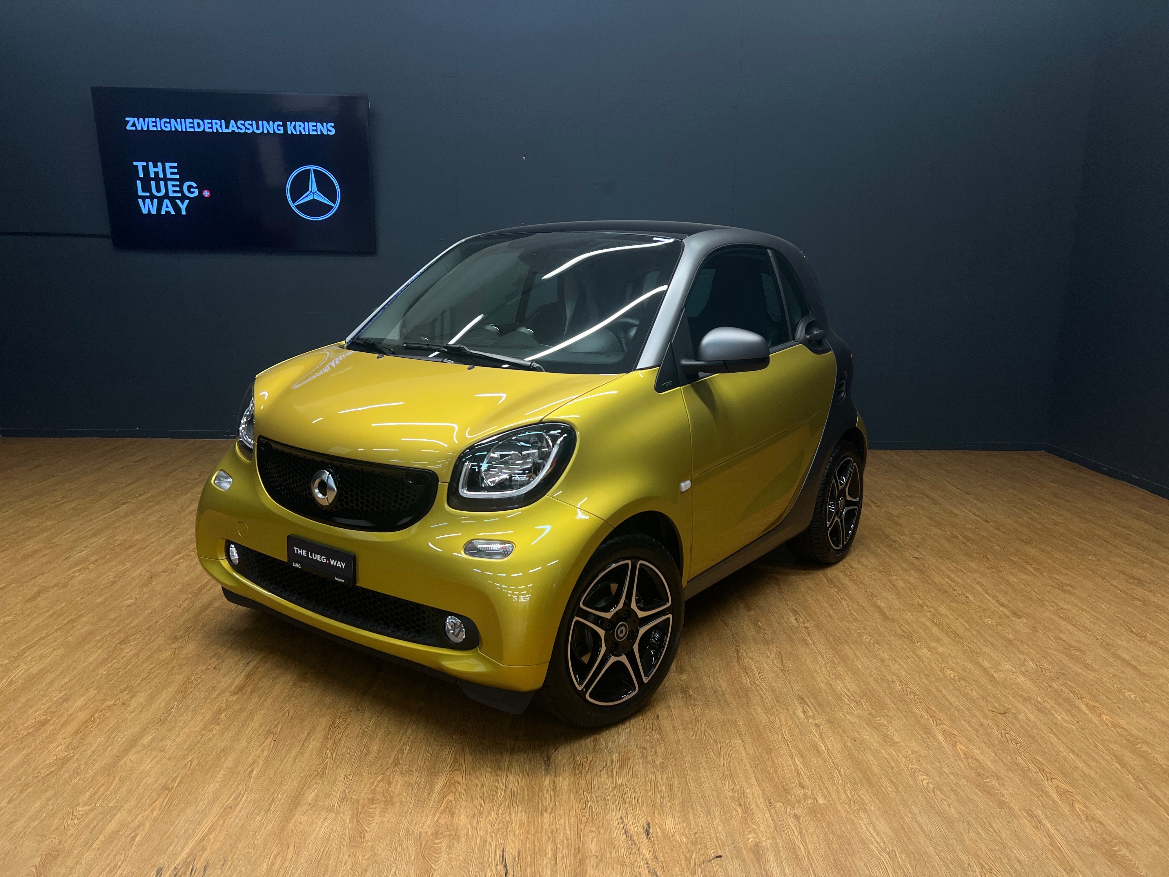 SMART fortwo prime twinmatic - Ambiente Licht / Navigation / Komfort-Paket