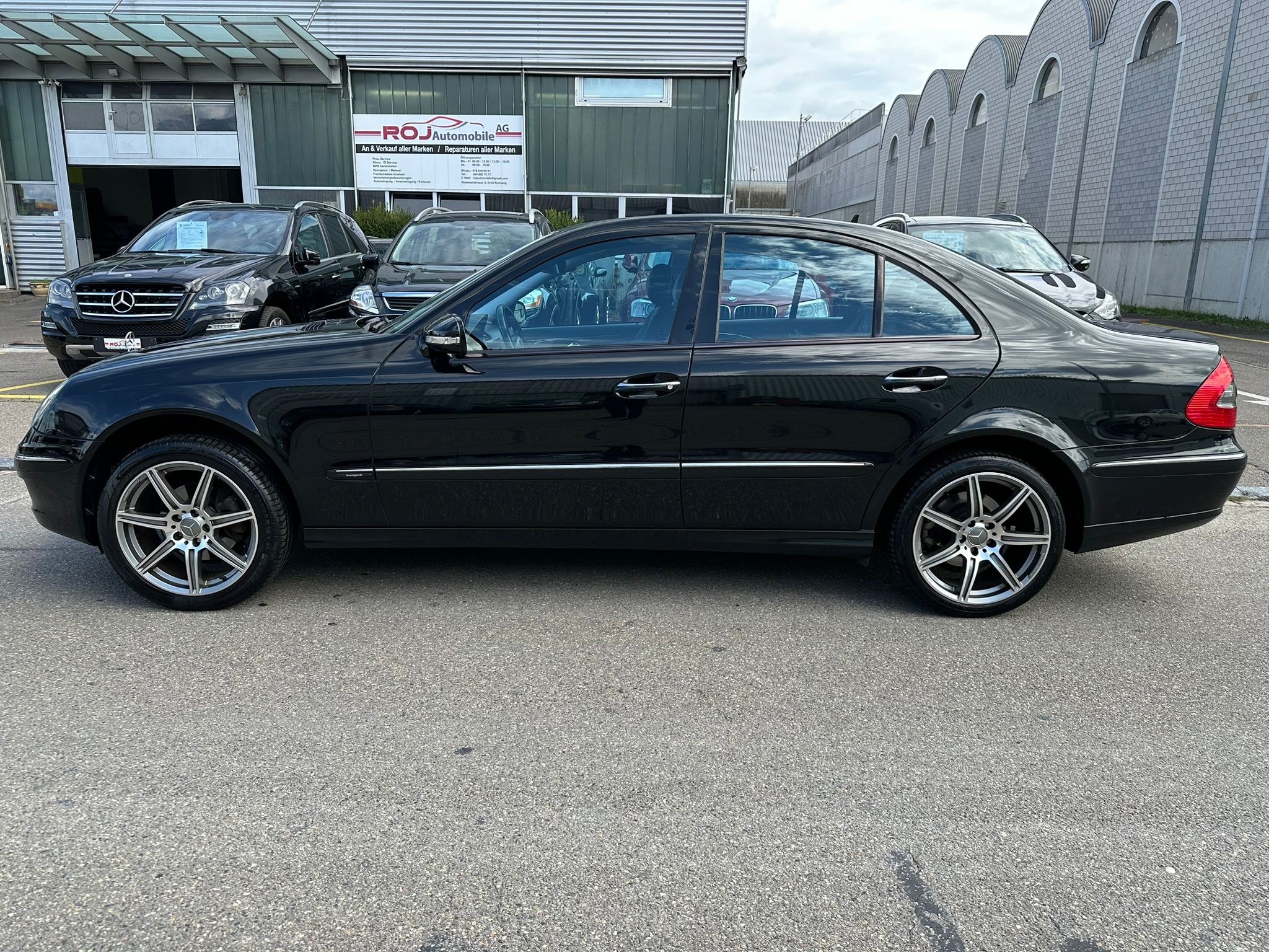 MERCEDES-BENZ E 220 CDI Avantgarde