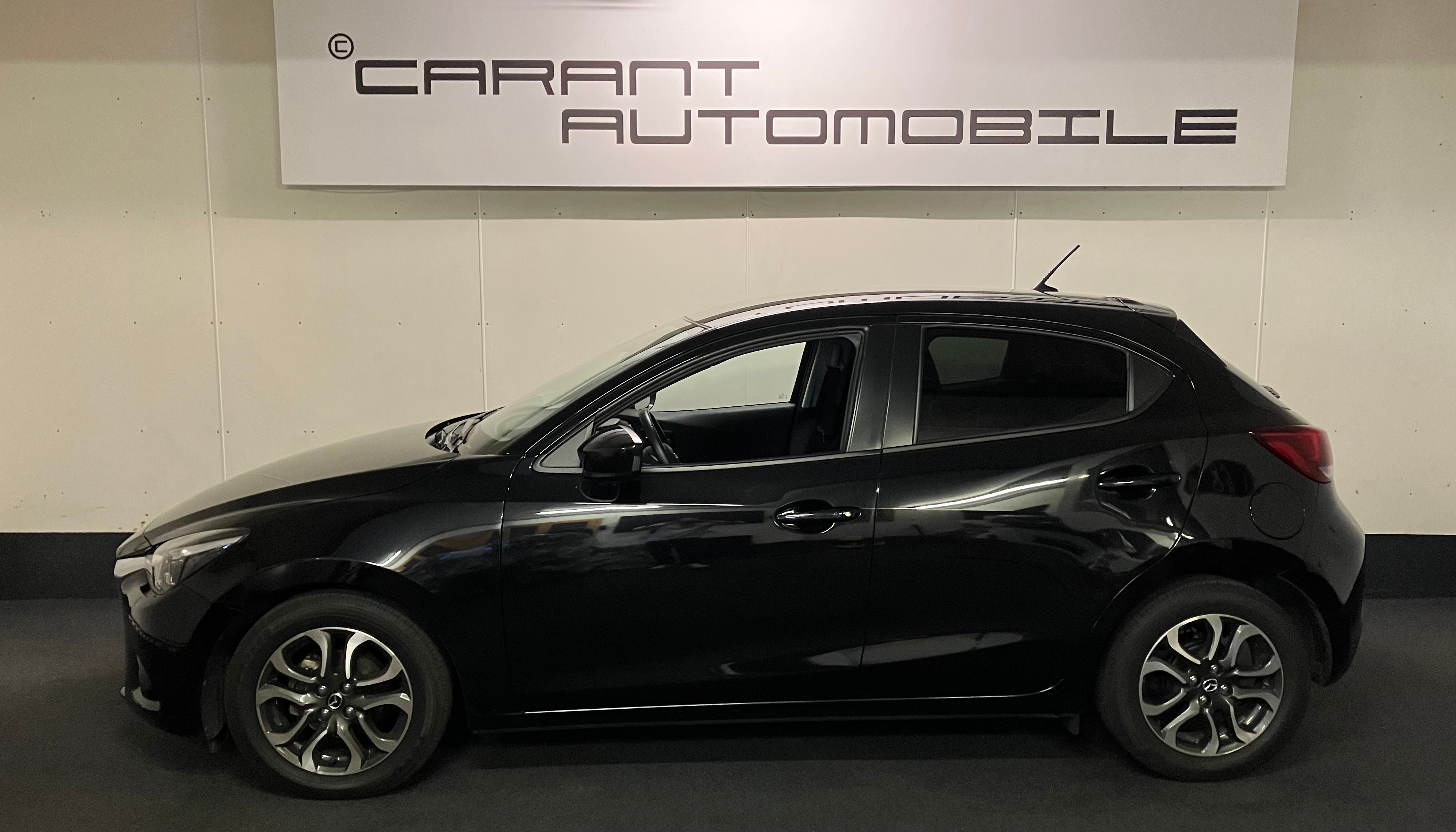 MAZDA 2 1.5i 16V Skyactiv-G Revolution