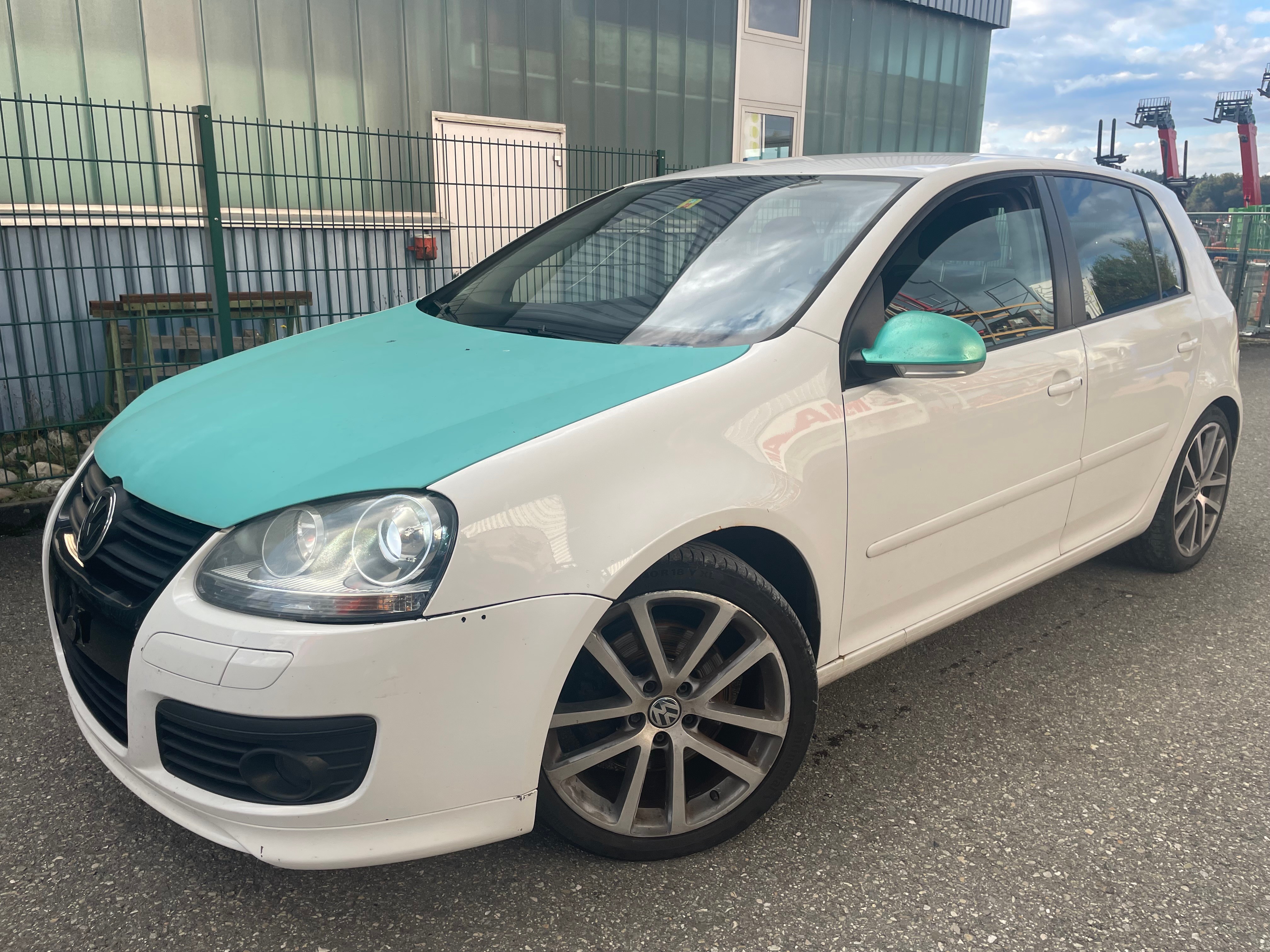 VW Golf 1.4 TSI one nation one car