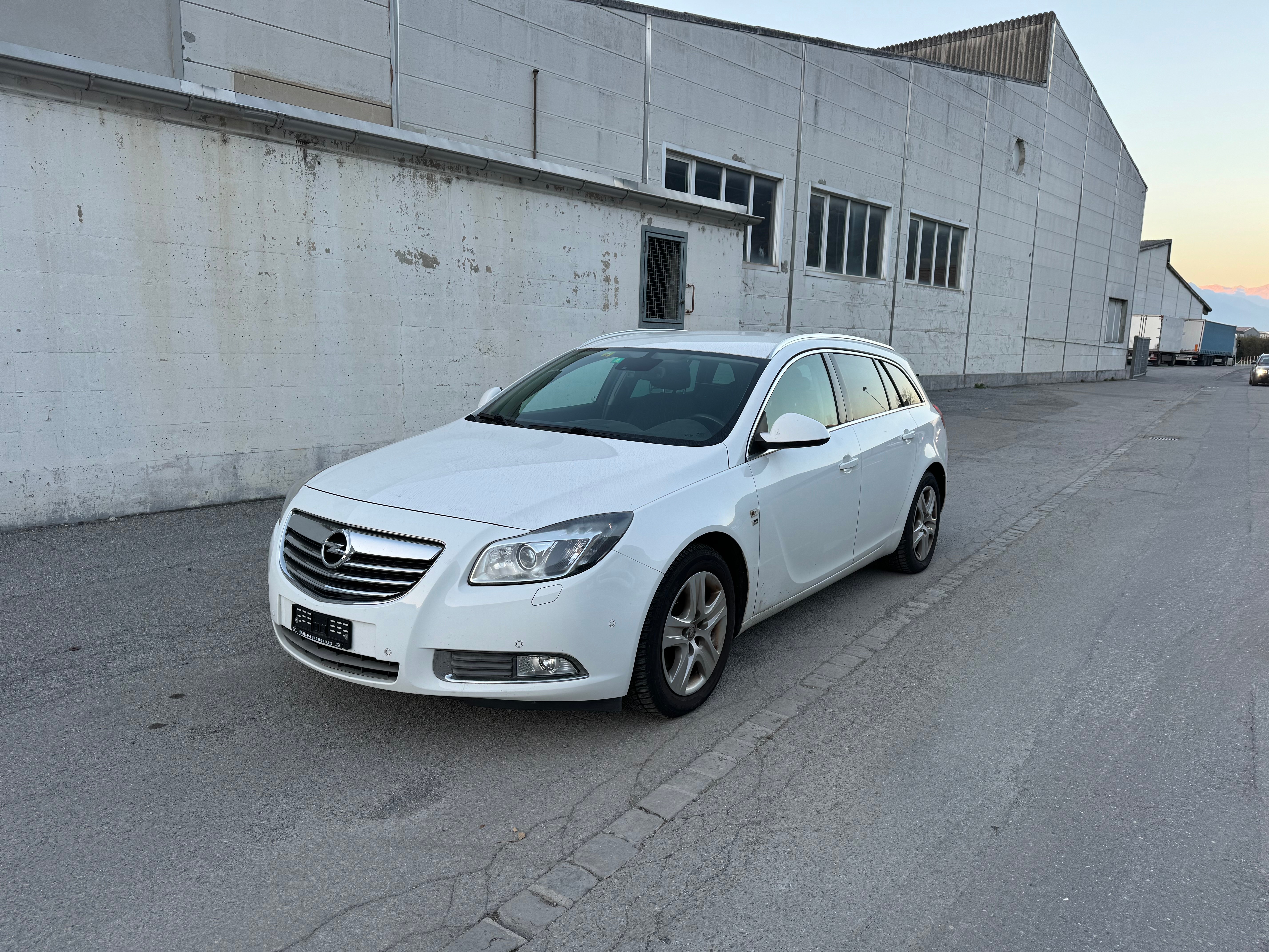 OPEL Insignia ST 2.0 Turbo Active Edition Aut.