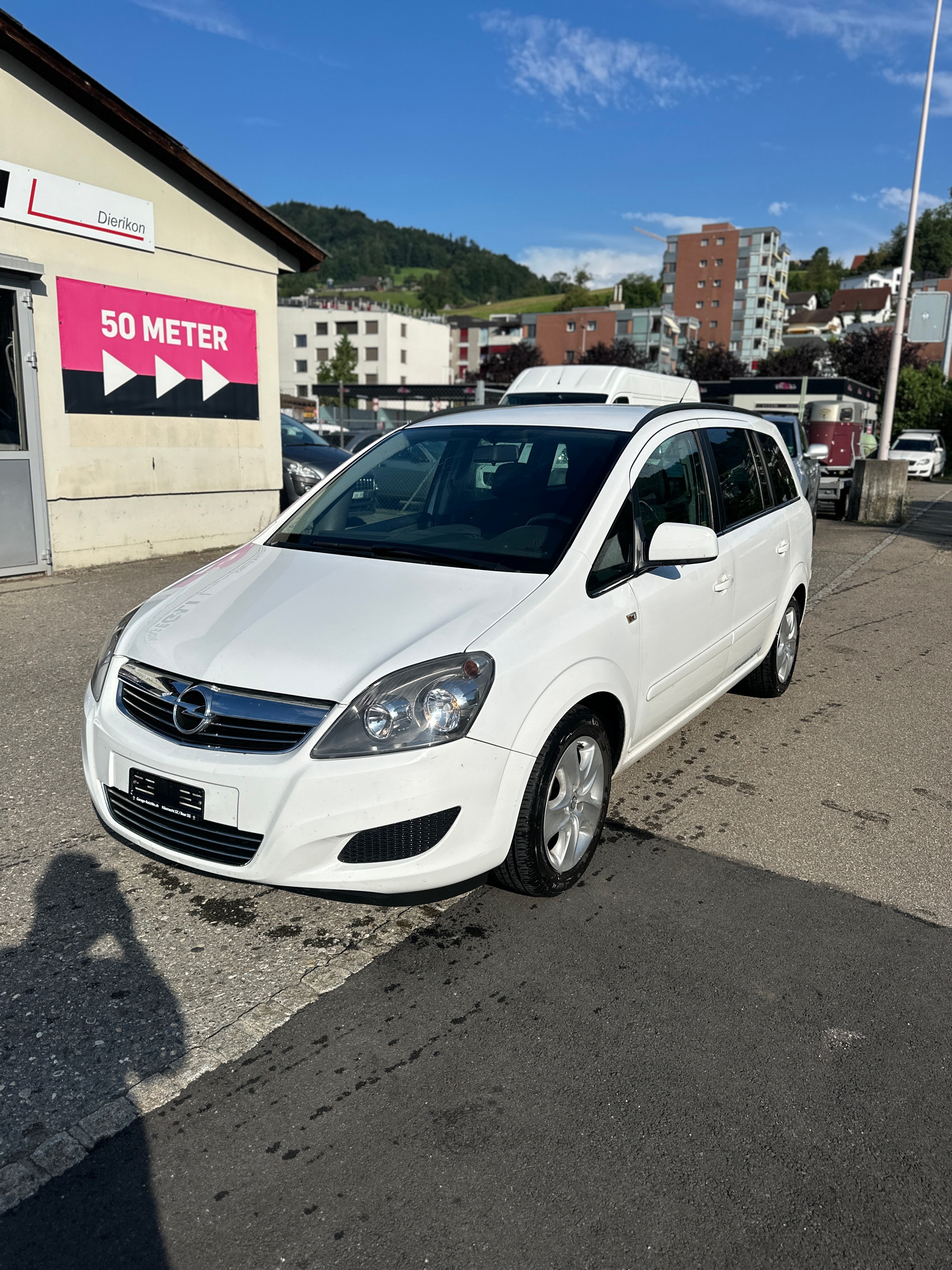 OPEL Zafira 1.8i 16V Cosmo