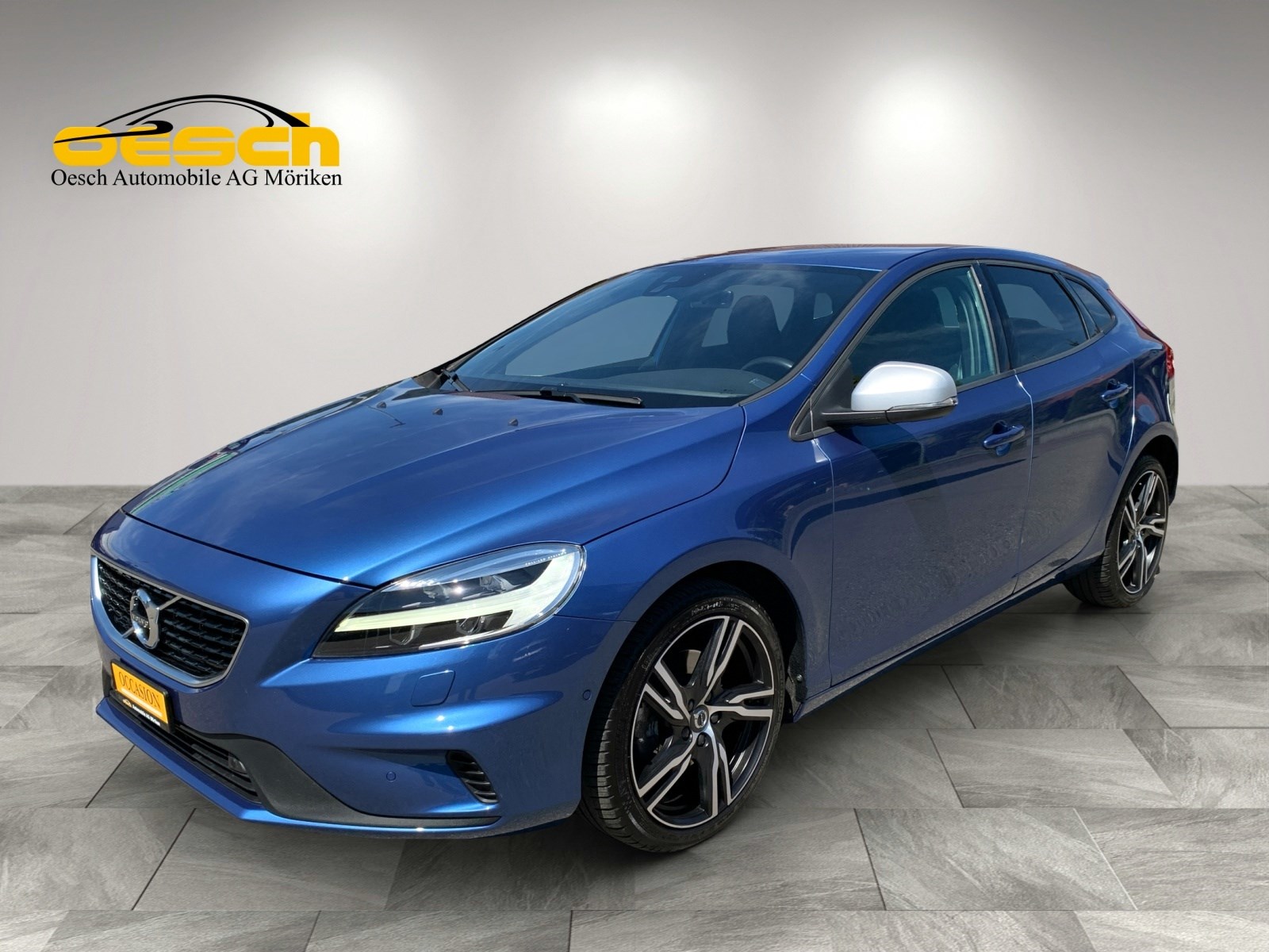 VOLVO V40 2.0 T2 Kinetic R-Design S/S