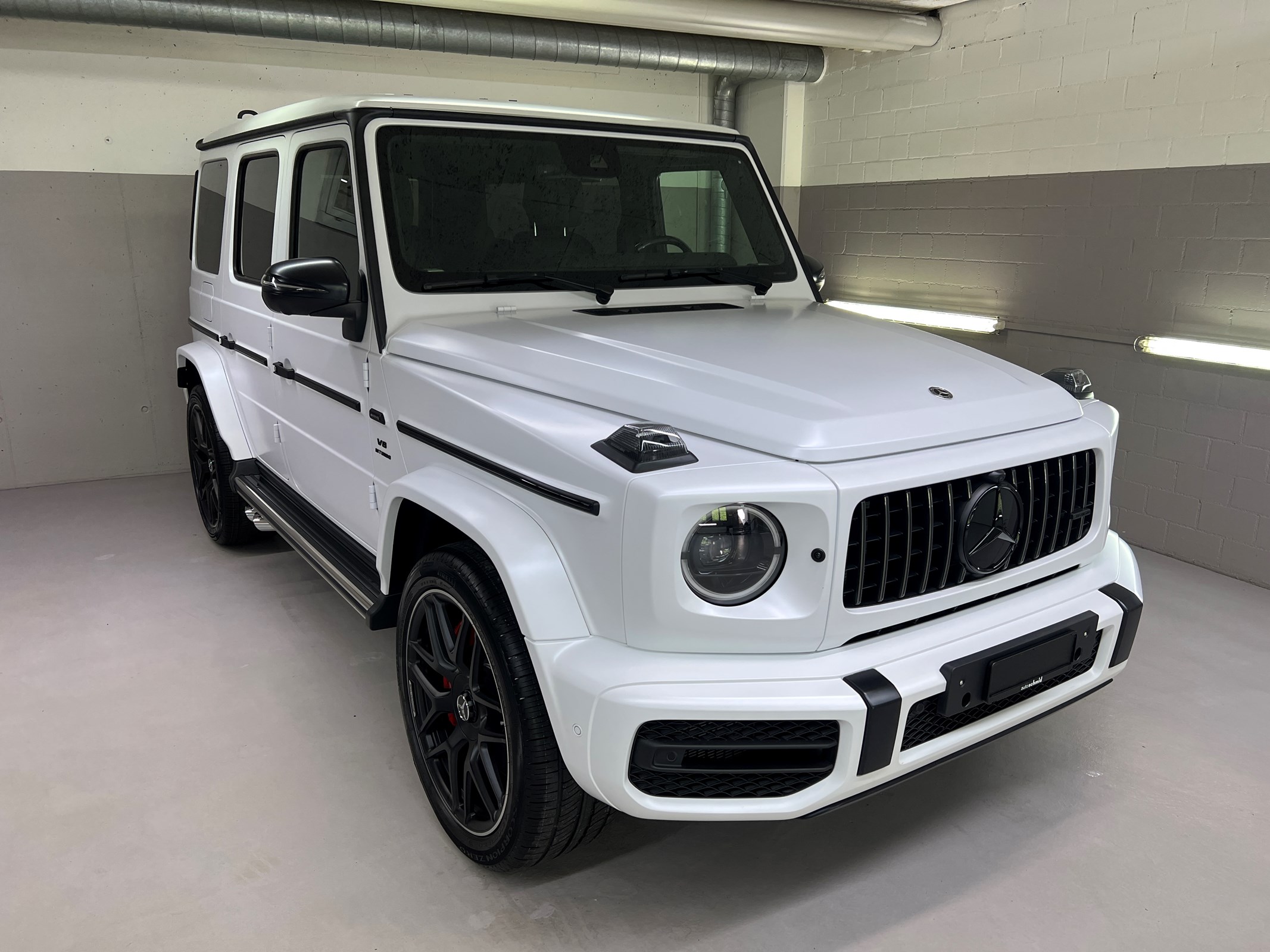 MERCEDES-BENZ AMG G 63