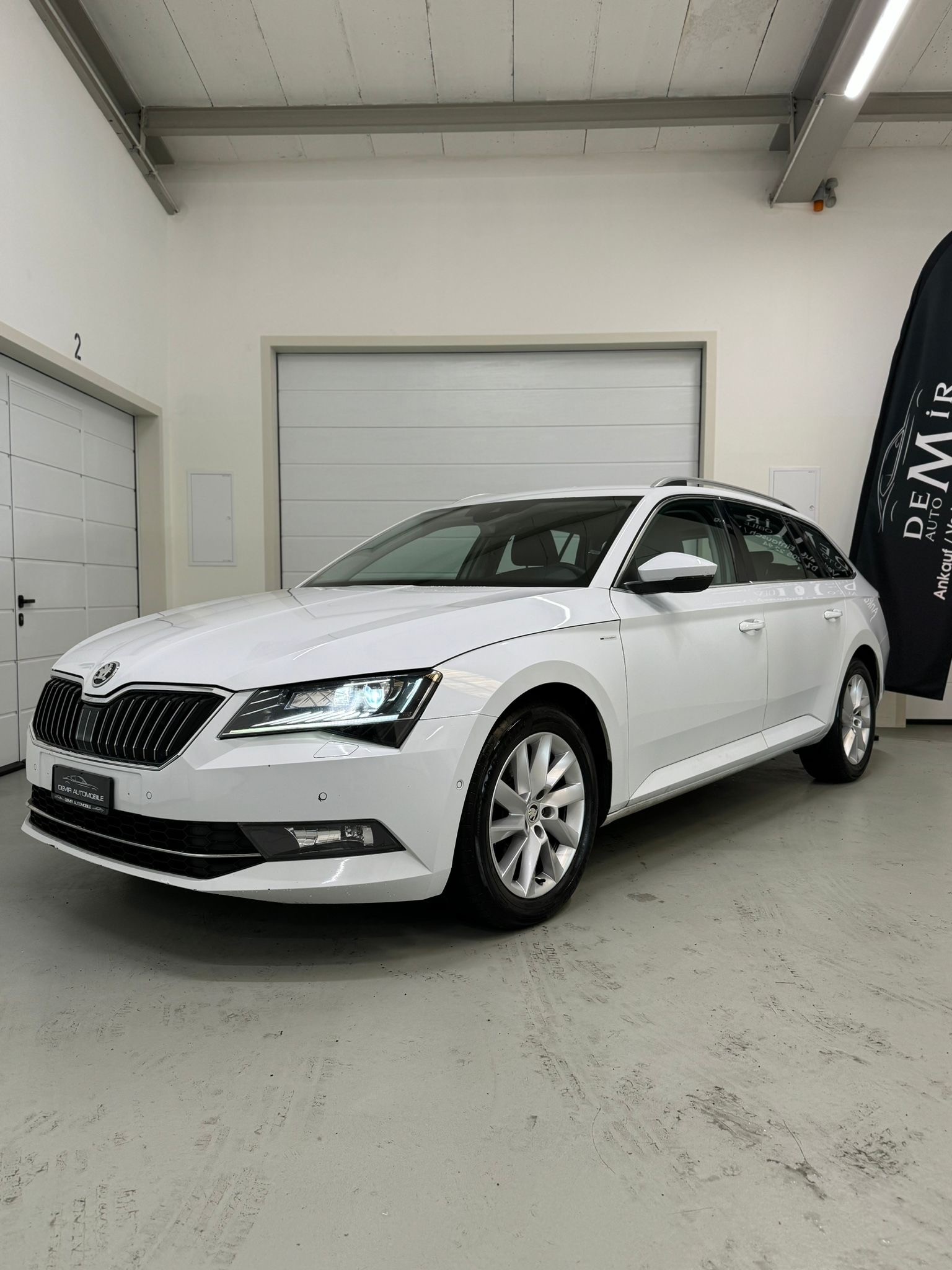 SKODA Superb Combi 2.0 TDi Style DSG